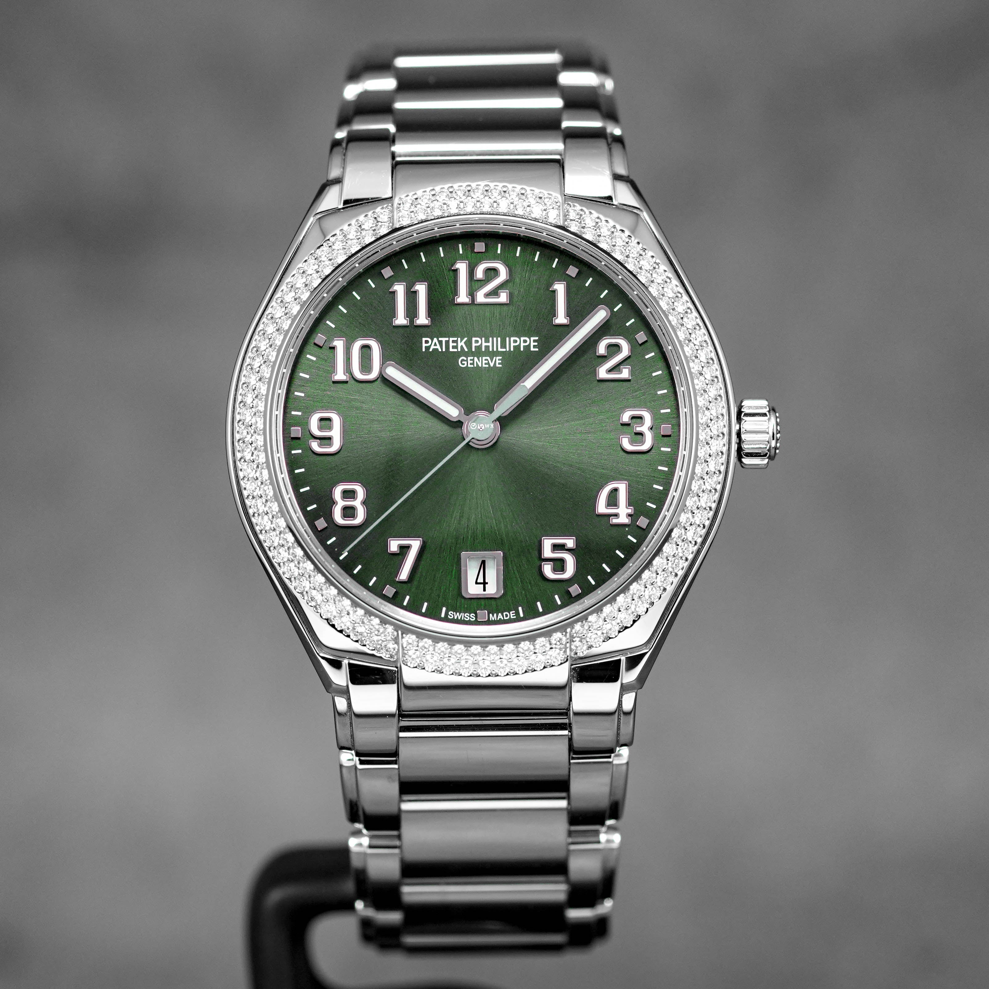 PATEK PHILIPPE TWENTY~4 7300/1200A OLIVE GREEN DIAL DIAMOND BEZEL - Main Image