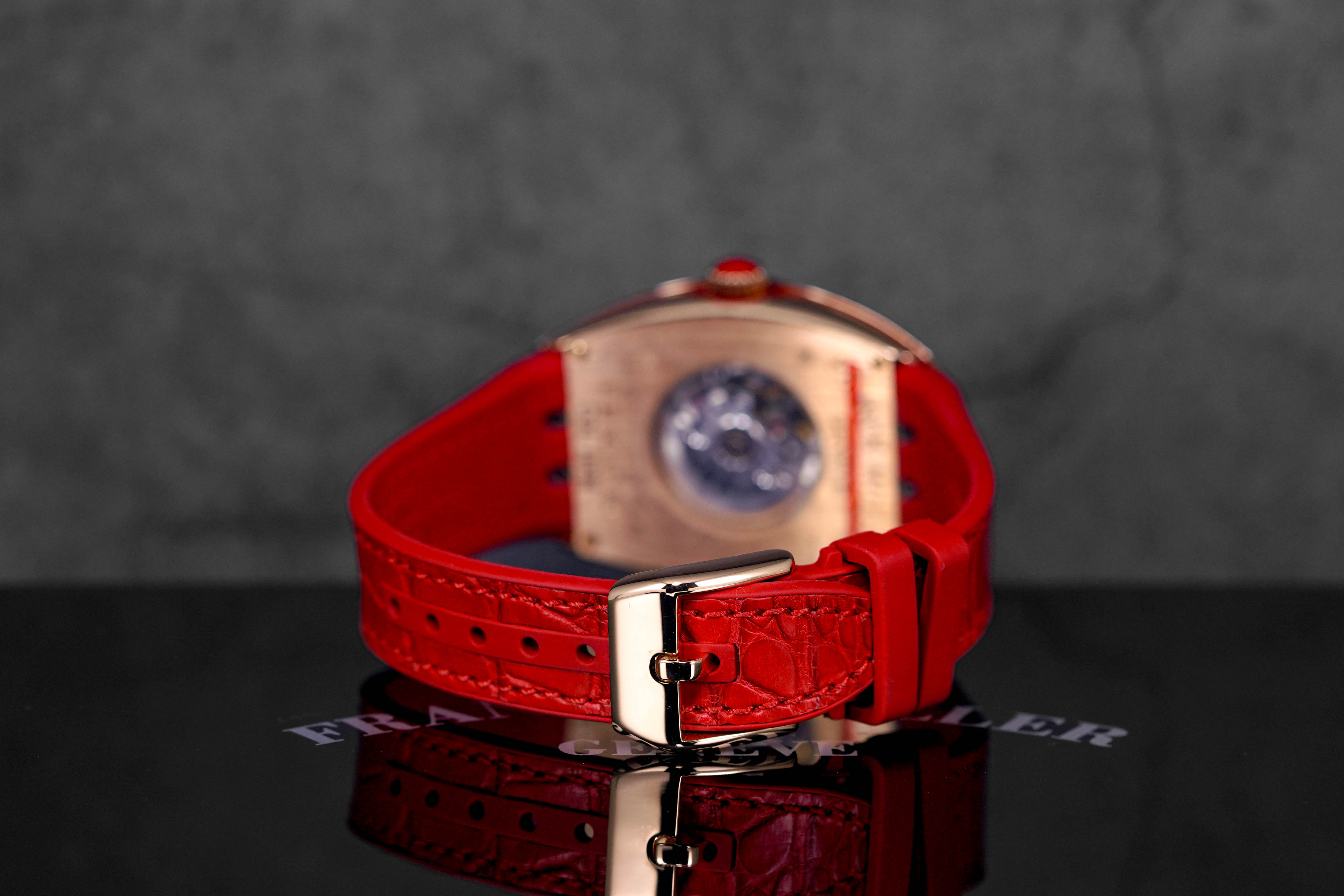 V32 Rosegold Red