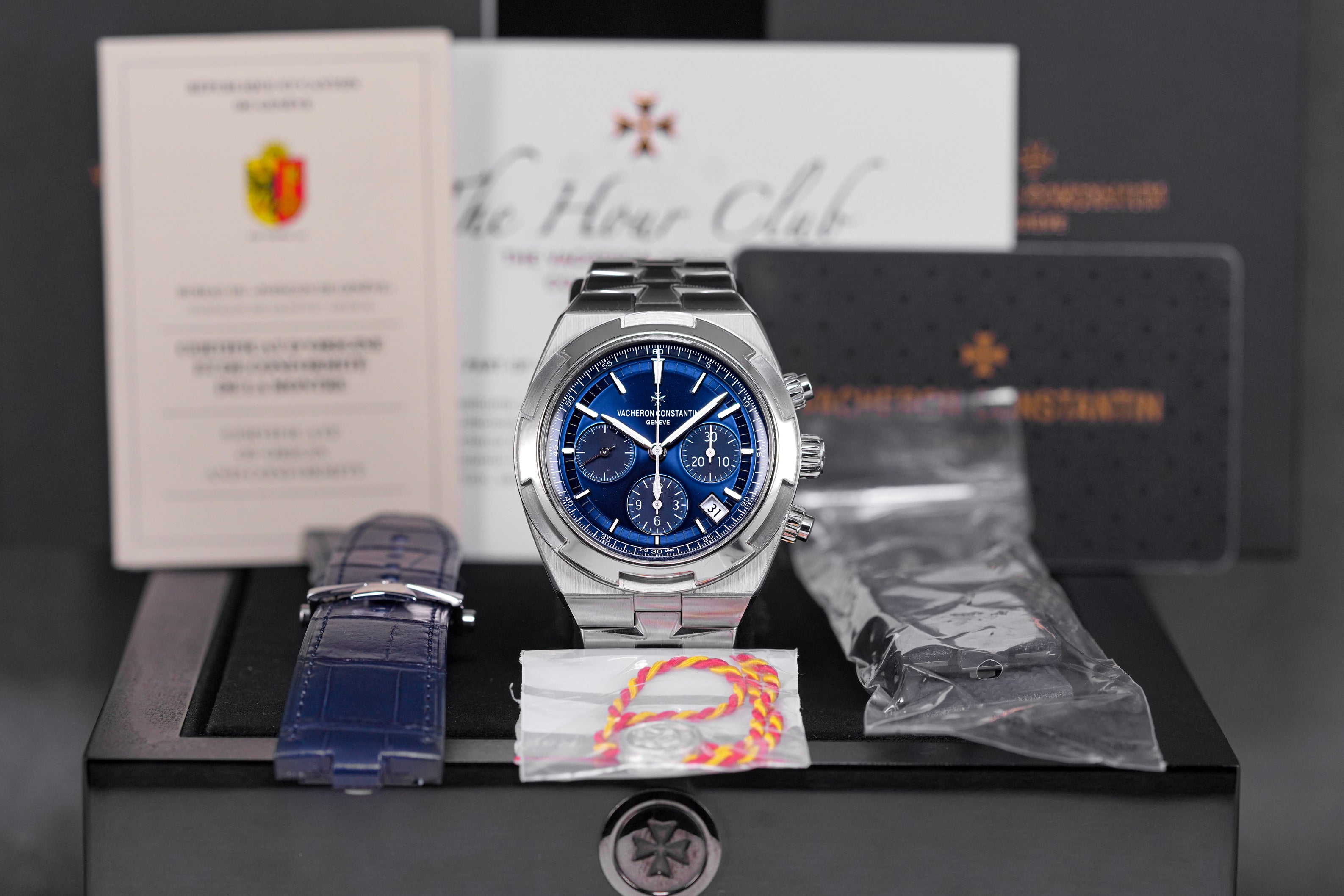 OVERSEAS CHRONOGRAPH BLUE DIAL (2021)