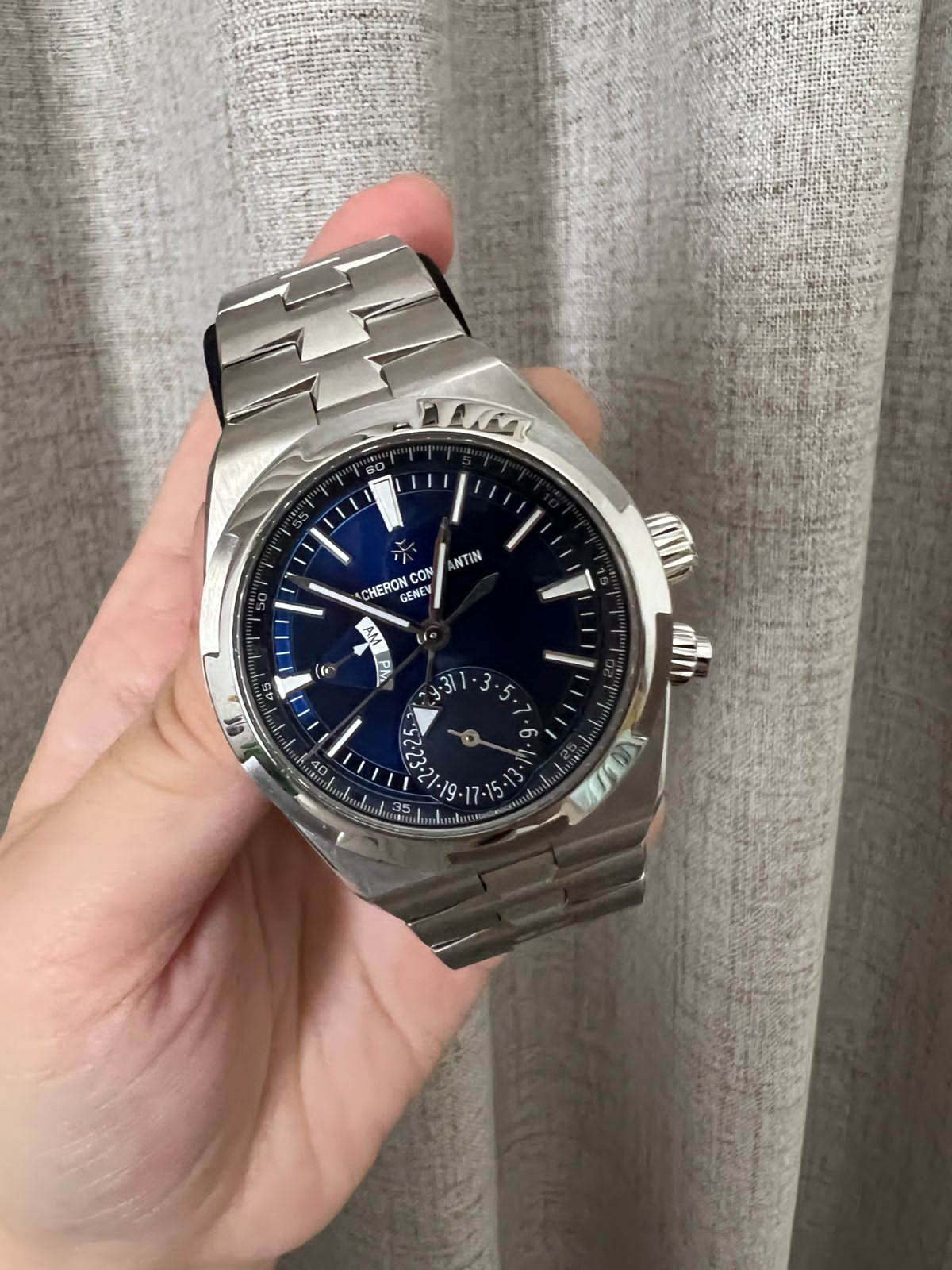 VACHERON CONSTANTIN OVERSEAS DUALTIME BLUE DIAL 41MM 2020 IDWX