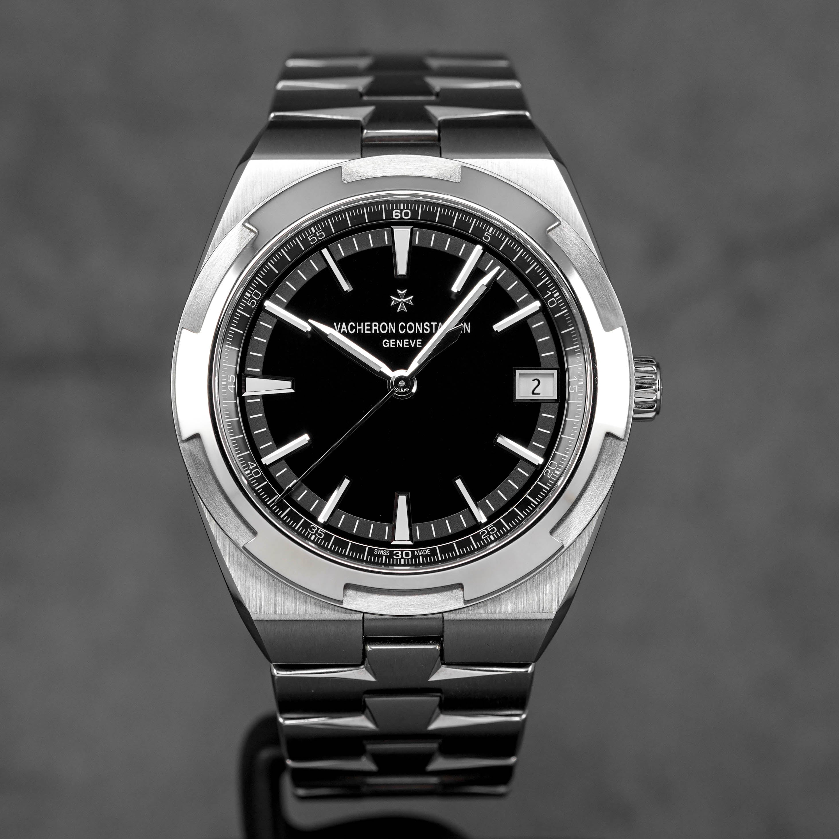 Harga Vacheron Constantin Overseas Black