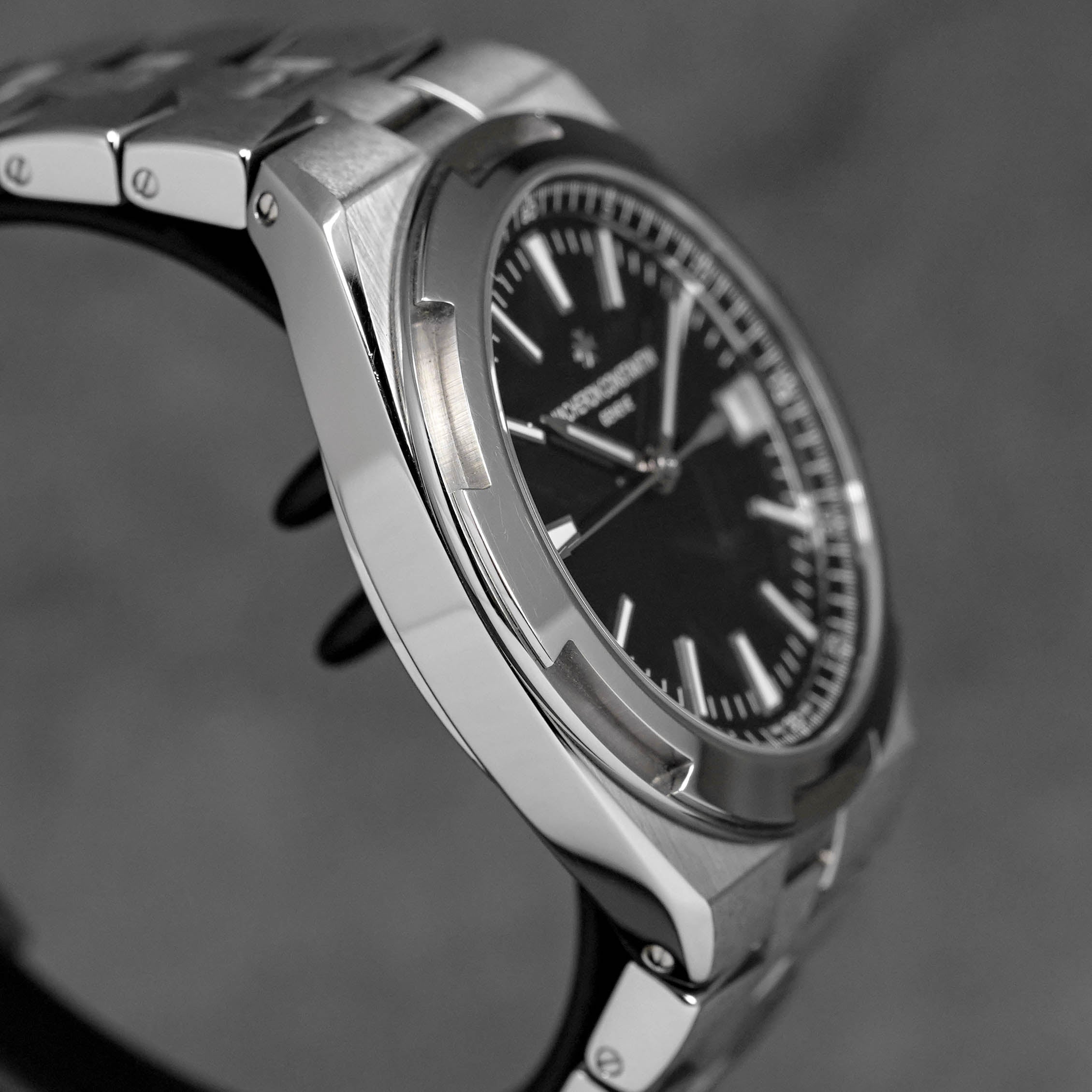 Harga Vacheron Constantin Overseas Black