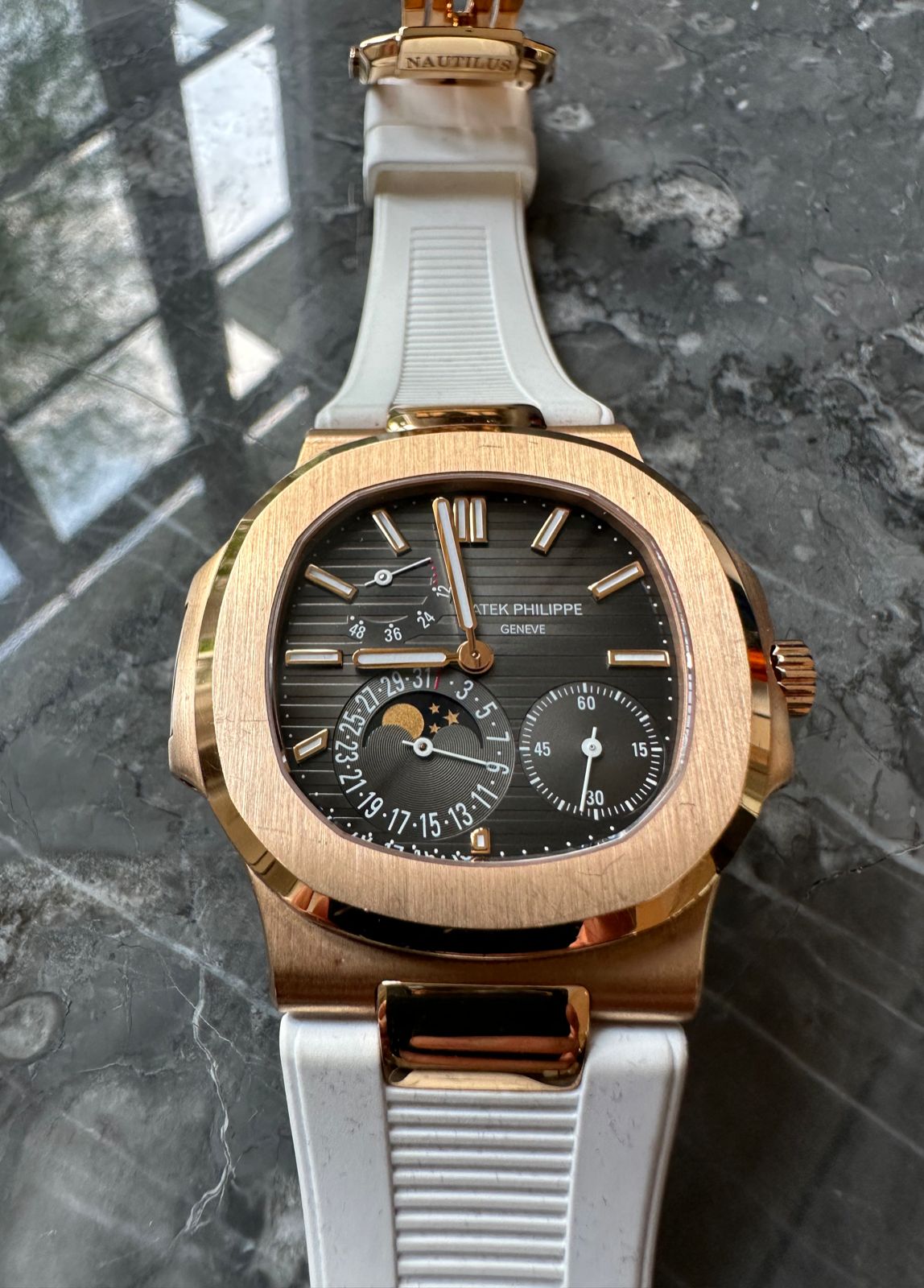 NAUTILUS 5712R ROSEGOLD WHITE RUBBER STRAP (2017)