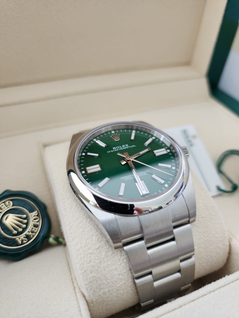 OYSTER PERPETUAL 41MM GREEN DIAL (2023)