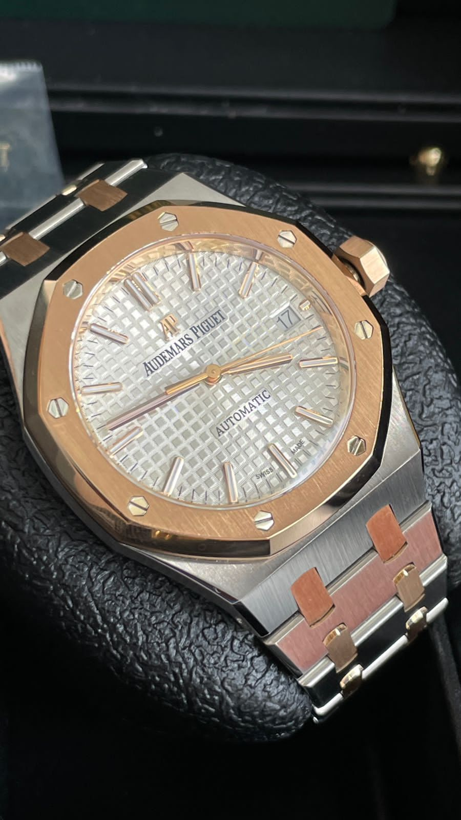 ROYAL OAK 37MM STEEL ROSEGOLD 15450SR SILVER-TONED DIAL (2020)