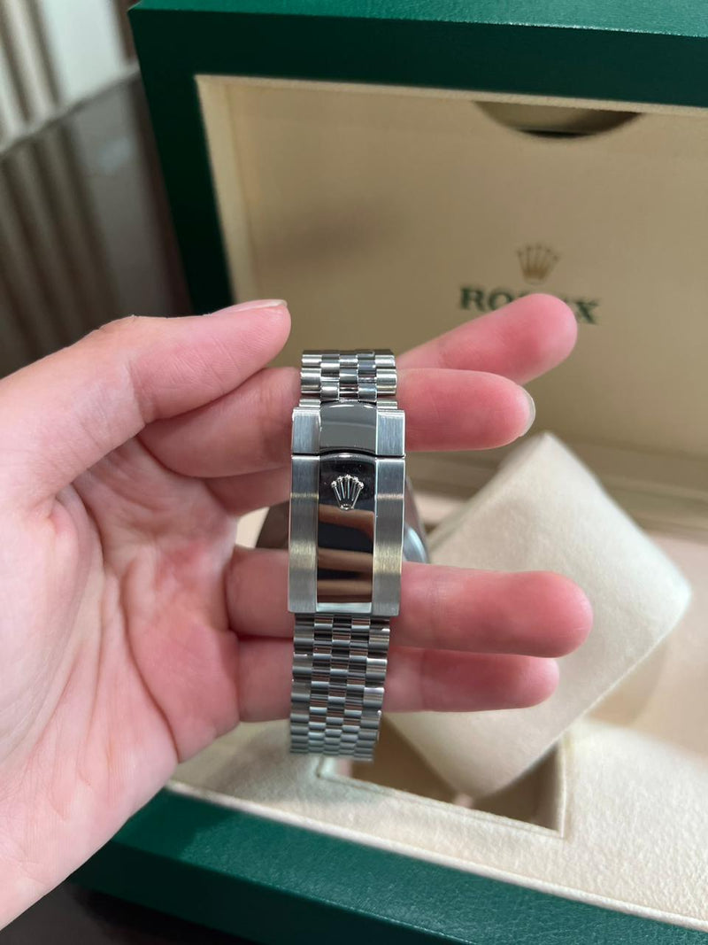 DATEJUST 41MM MINT GREEN DIAL FLUTED BEZEL JUBILEE (2023)