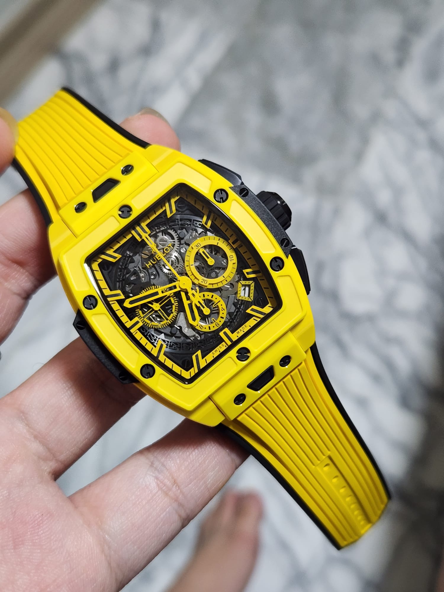 SPIRIT OF BIG BANG 42MM YELLOW MAGIC CERAMIC (2024)