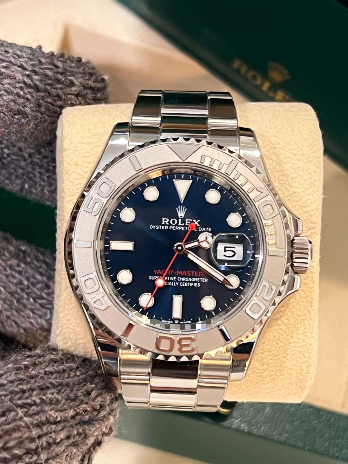 YACHT MASTER 40MM BLUE DIAL PLATINUM BEZEL (2023)