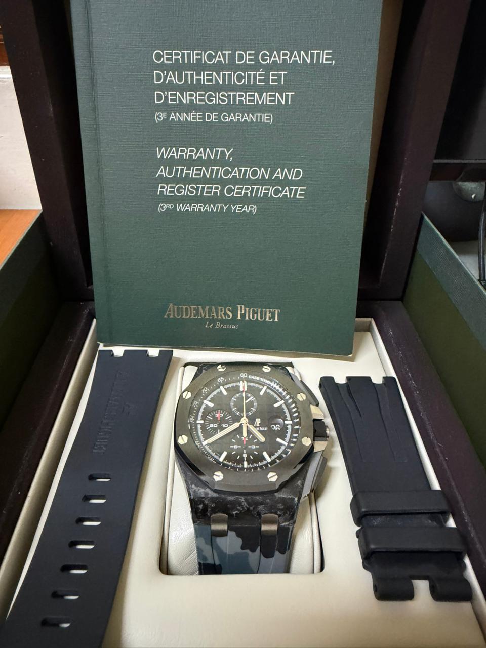 ROYAL OAK OFFSHORE CHRONOGRAPH 44MM NOVELTY CARBON BLACK CERAMIC (2013)