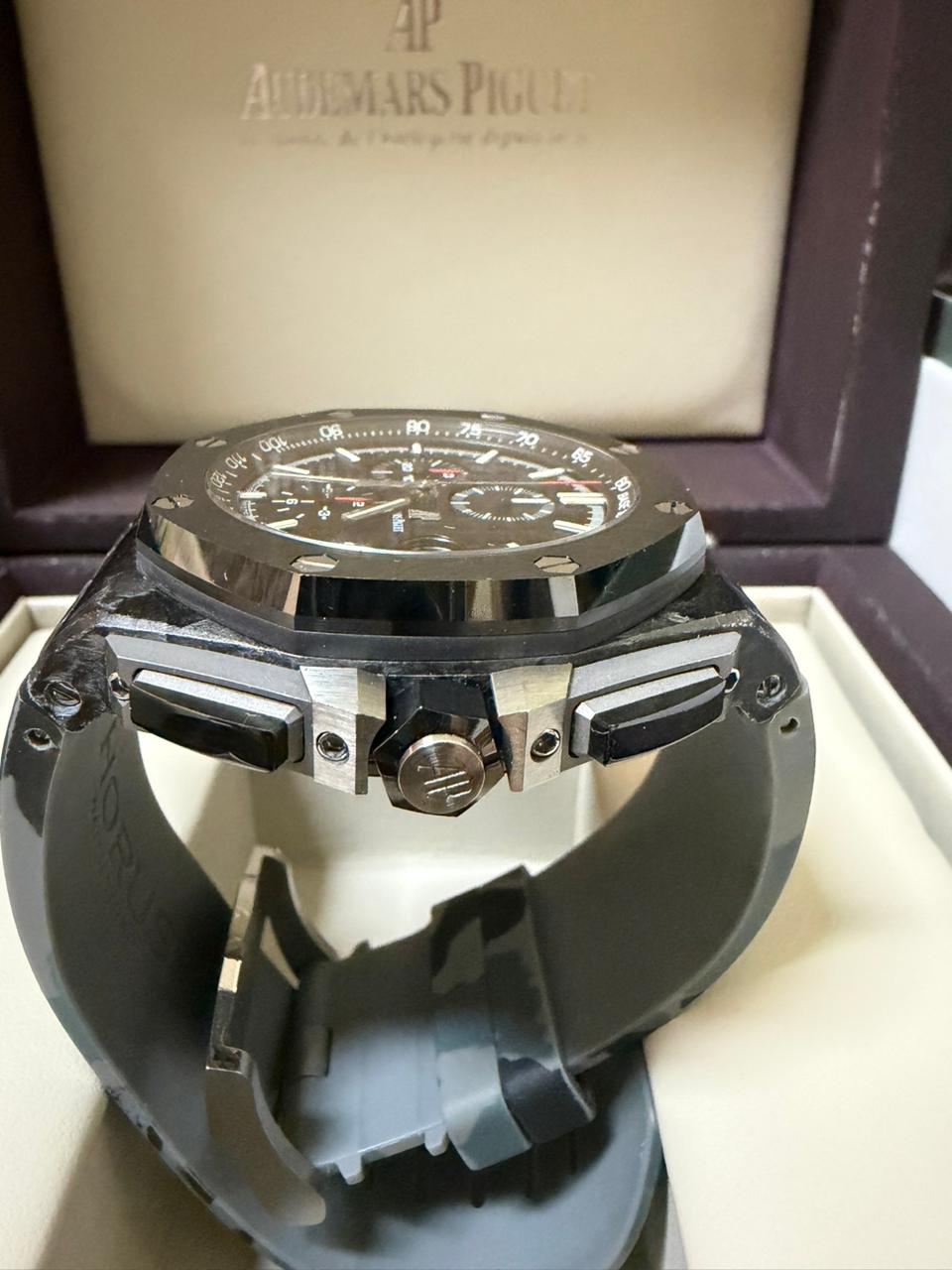 ROYAL OAK OFFSHORE CHRONOGRAPH 44MM NOVELTY CARBON BLACK CERAMIC (2013)