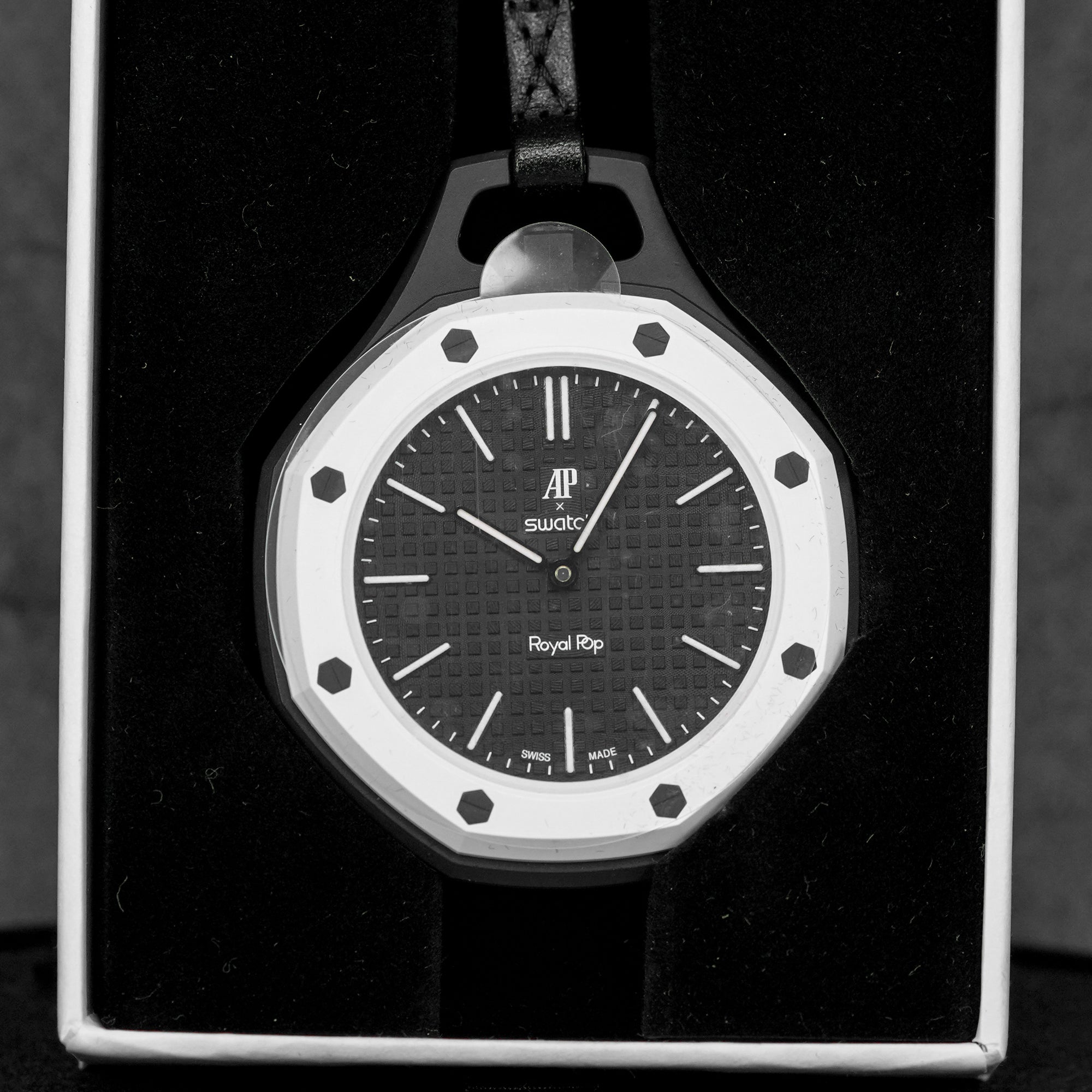 AUDEMARS PIGUET X SWATCH ROYAL POP OCHO NEGRO (2026) - IDWX
