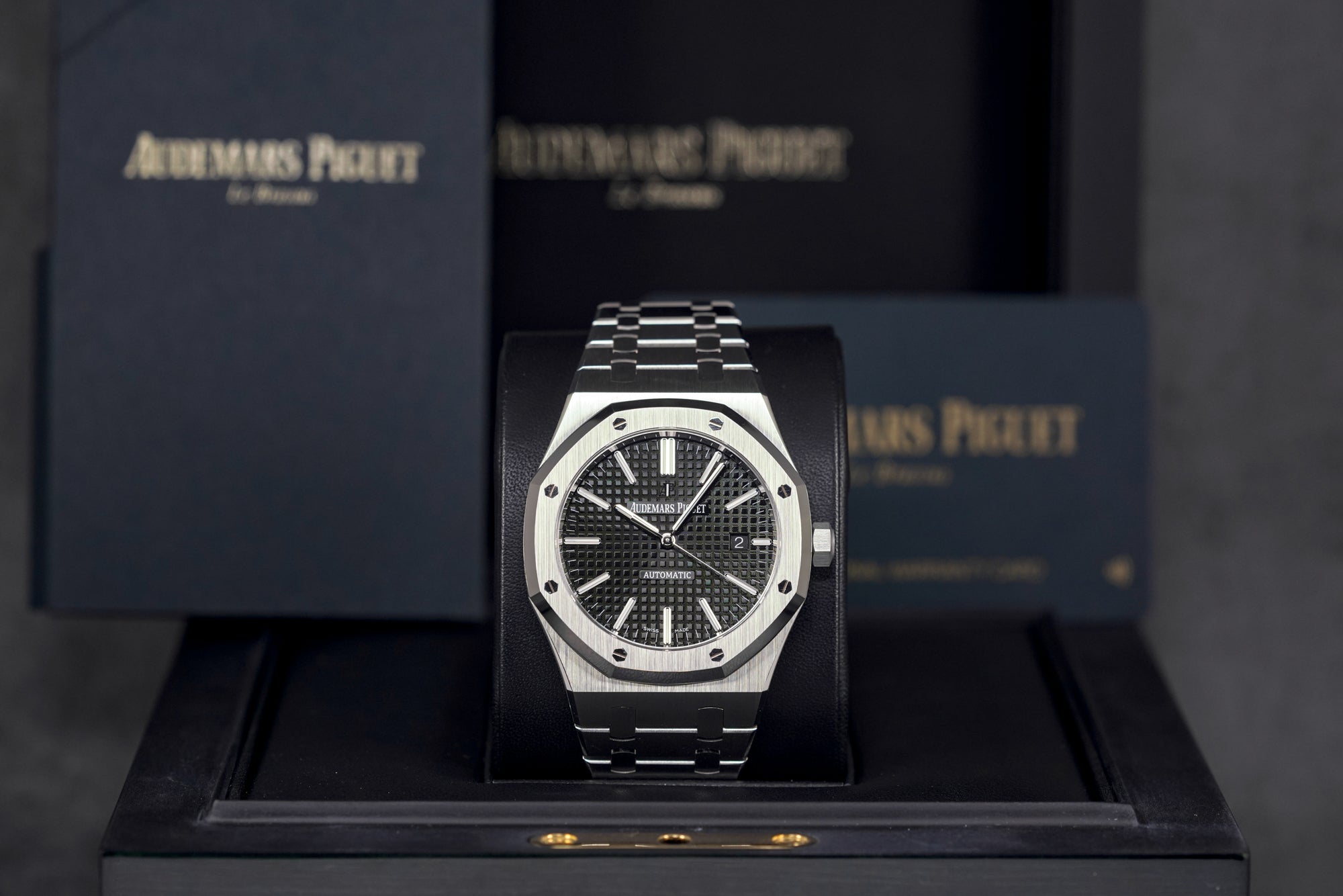 ROYAL OAK 41MM 15400 BLACK DIAL (2018)