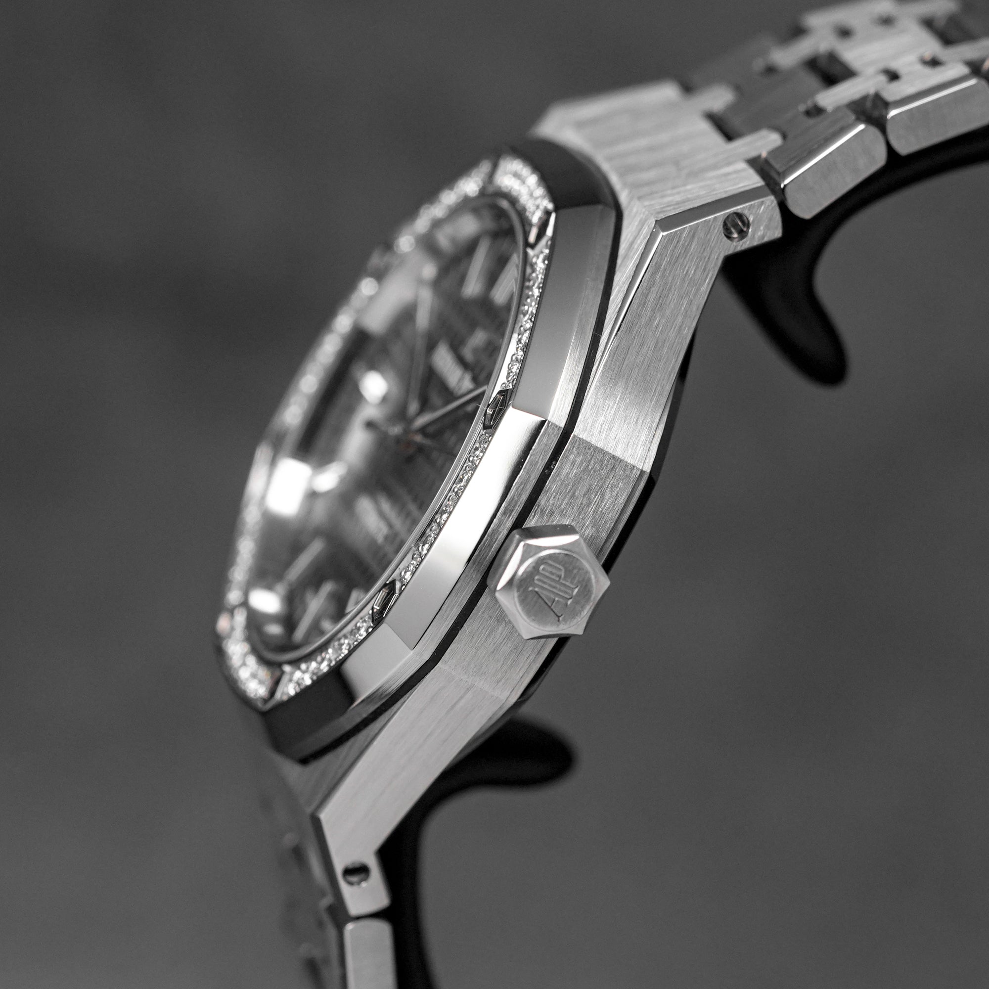ROYAL OAK 37MM 15451 GREY DIAL DIAMOND BEZEL (2017)
