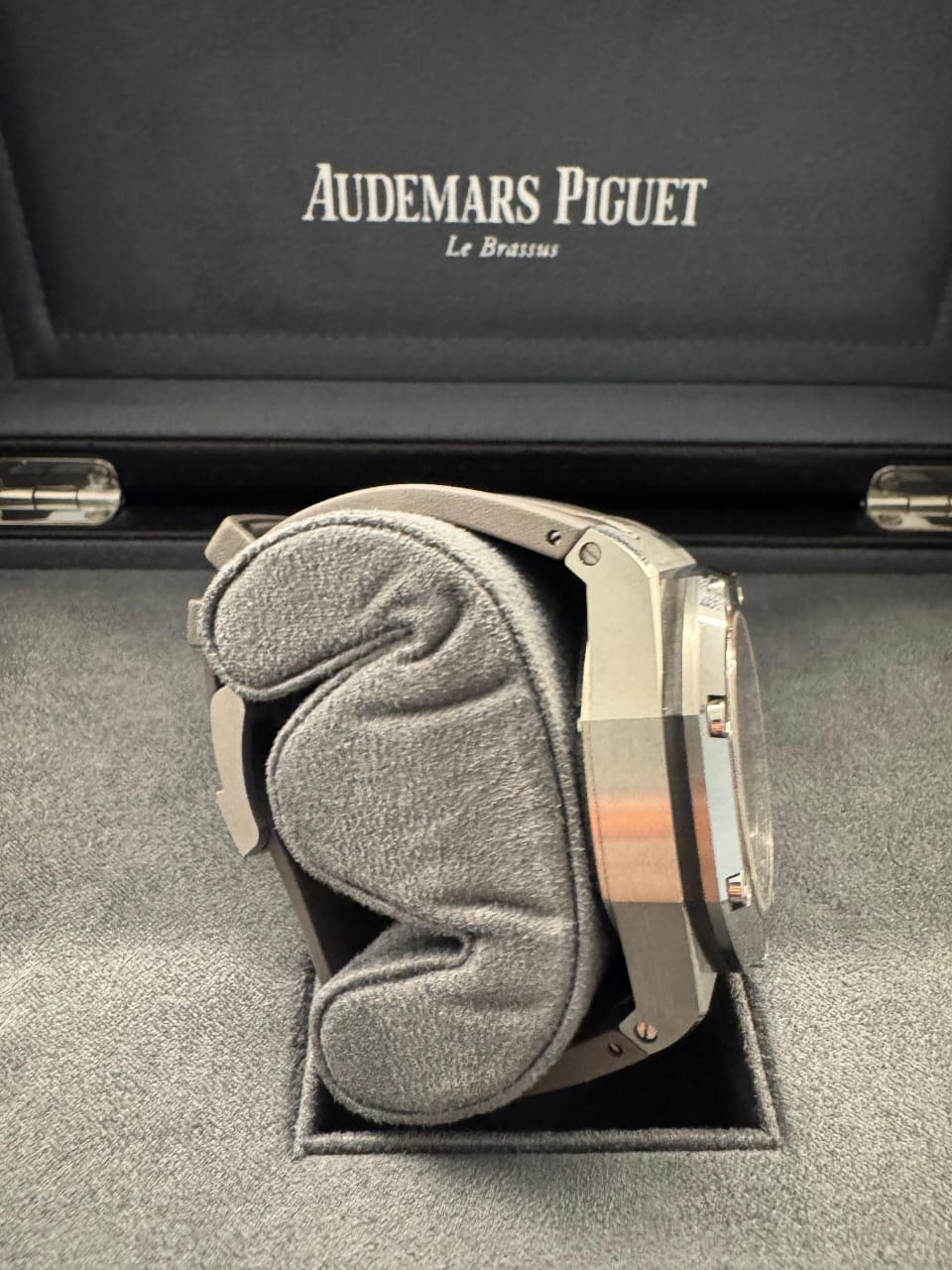 ROYAL OAK OFFSHORE CHRONOGRAPH 44MM 'SCHUMACHER' TITANIUM GREY DIAL LIMITED EDITION (2013)