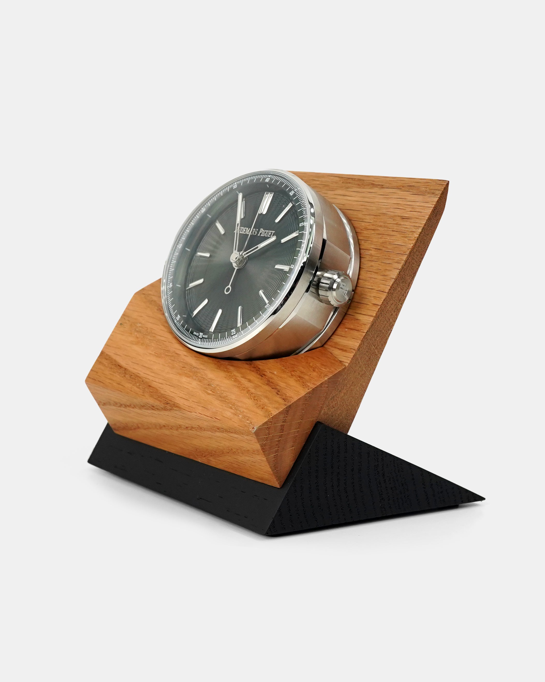 TABLE CLOCK CODE 11.59 GREEN DIAL (UNDATED)