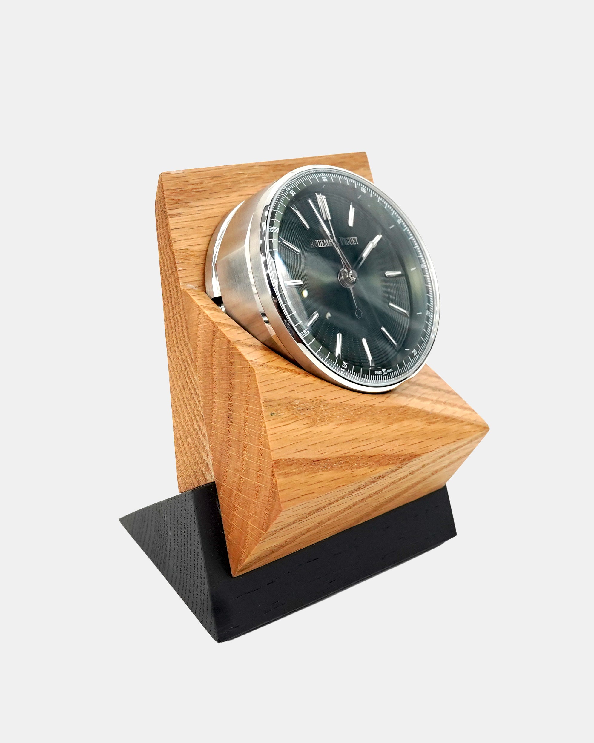 TABLE CLOCK CODE 11.59 GREEN DIAL (UNDATED)