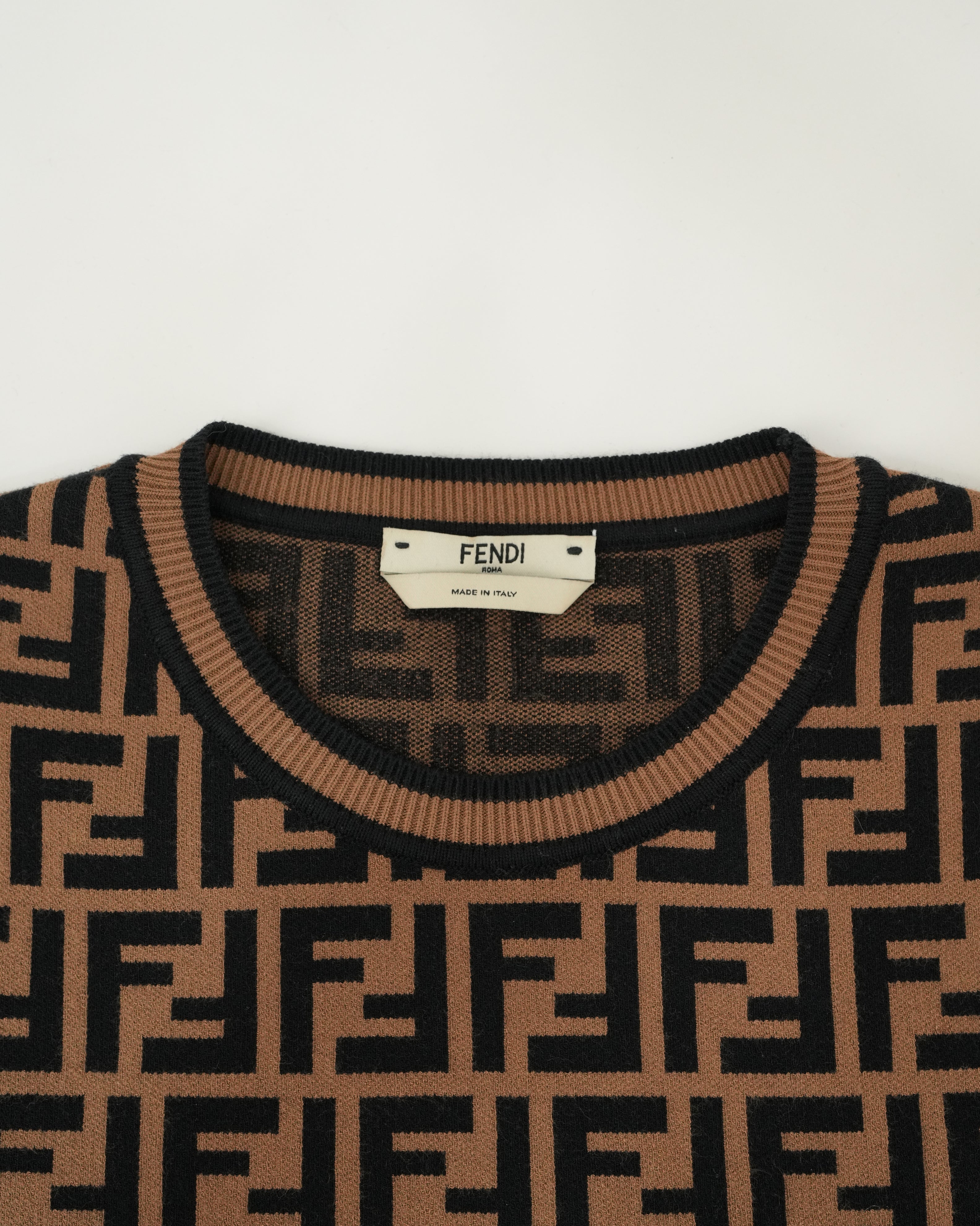 FENDI ZUCCA SHORT SLEEVE KNITWEAR SIZE 42 BROWN - IDWX