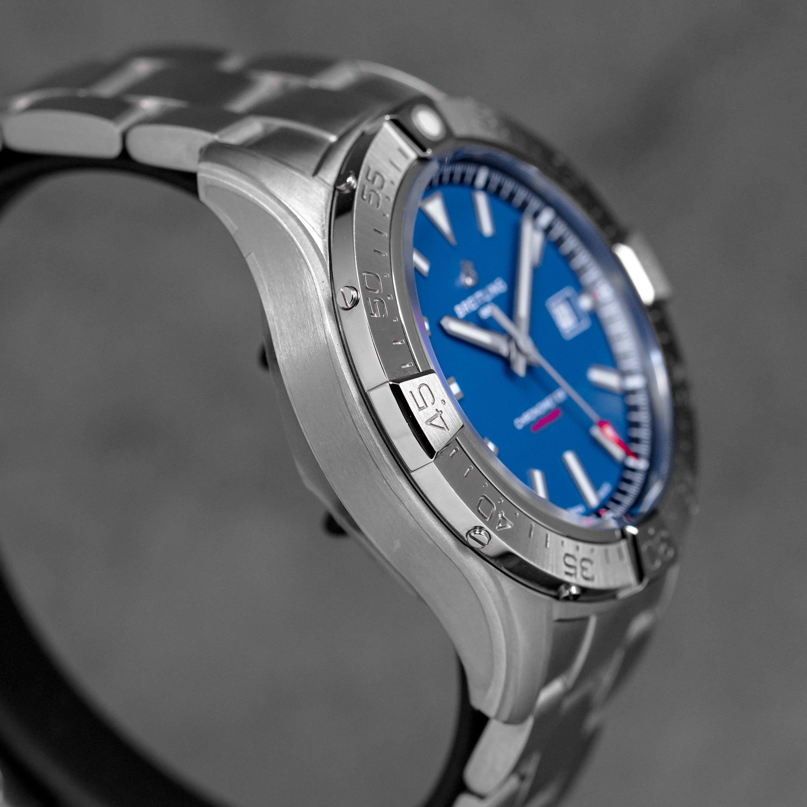 harga breitling avenger 42 blue