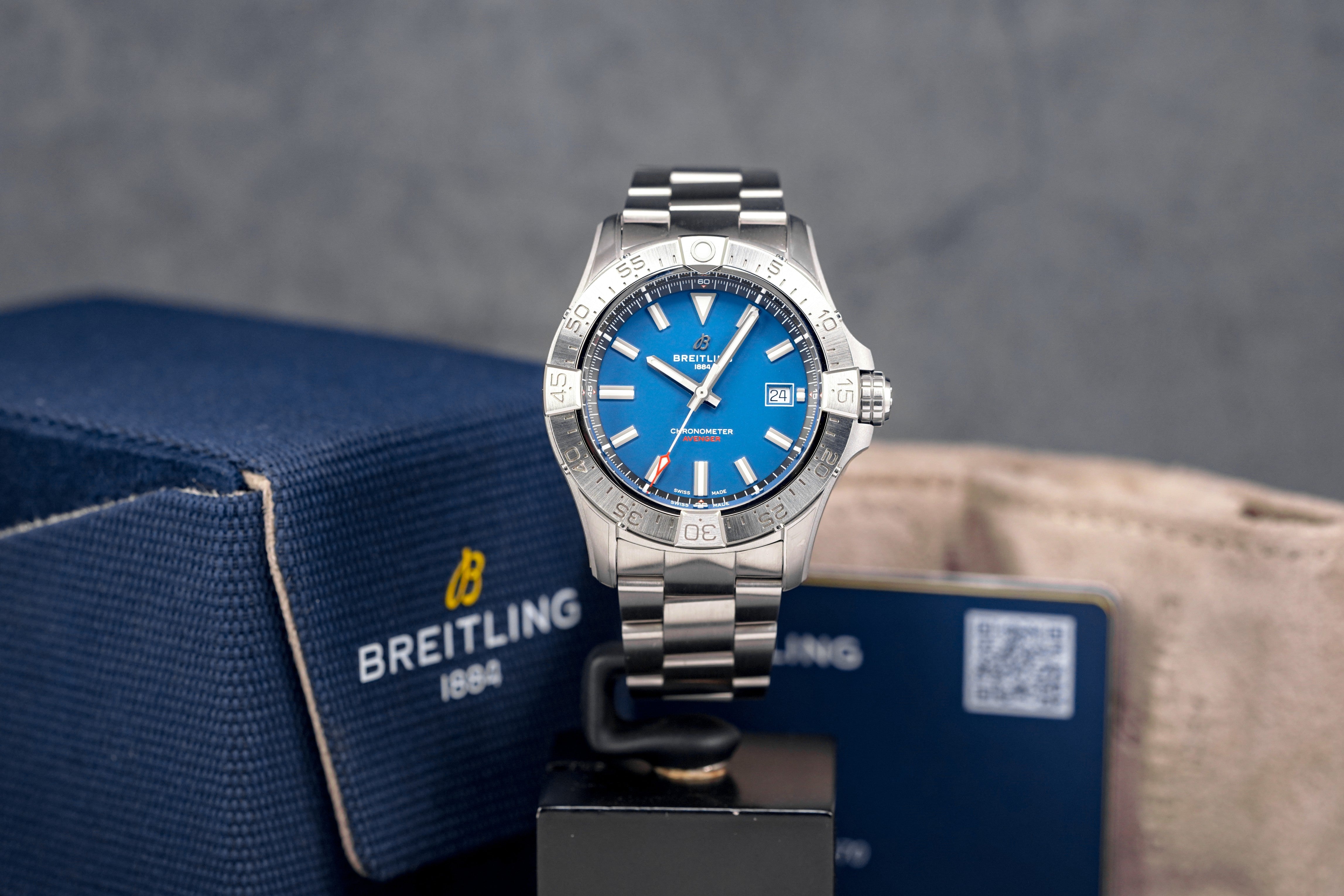 harga breitling avenger 42 blue