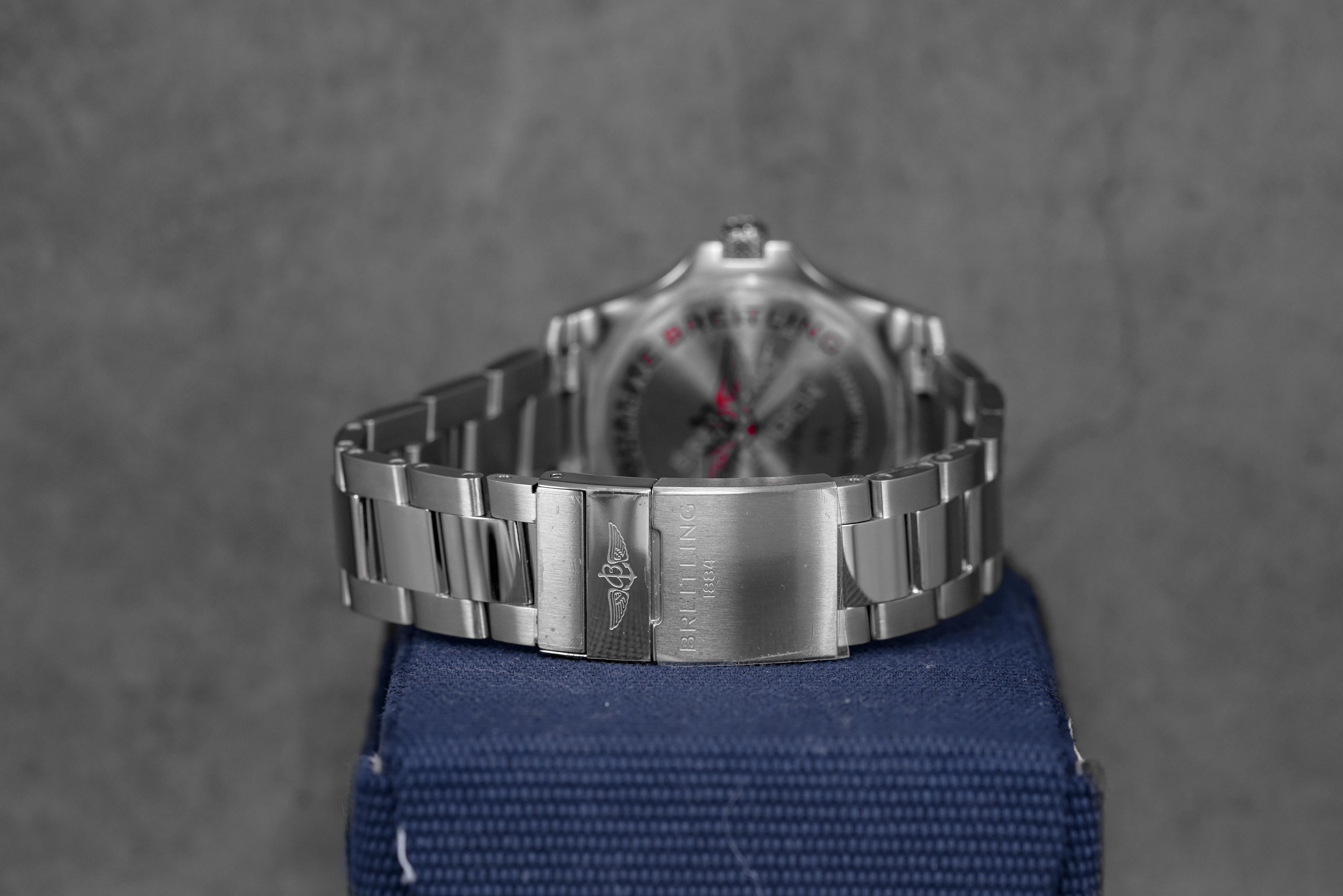 harga breitling avenger 43 blue