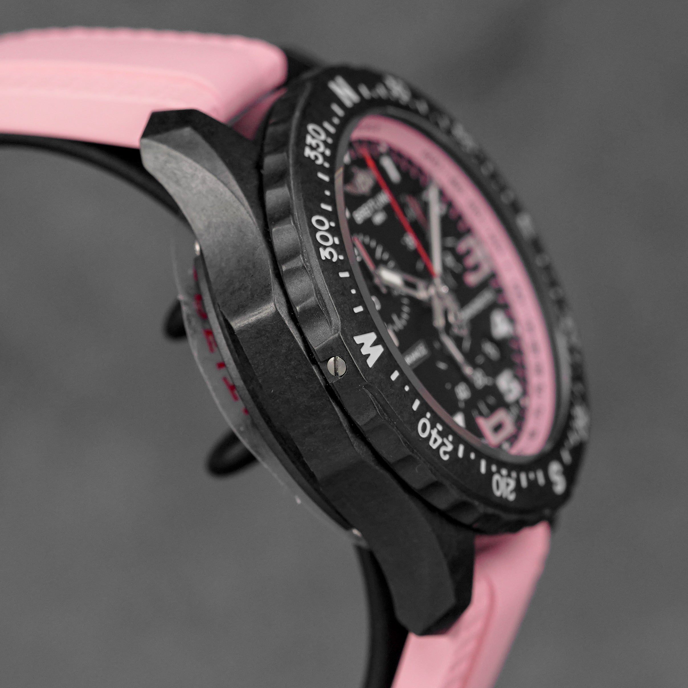 harga breitling endurance pro 38 pink terbaru