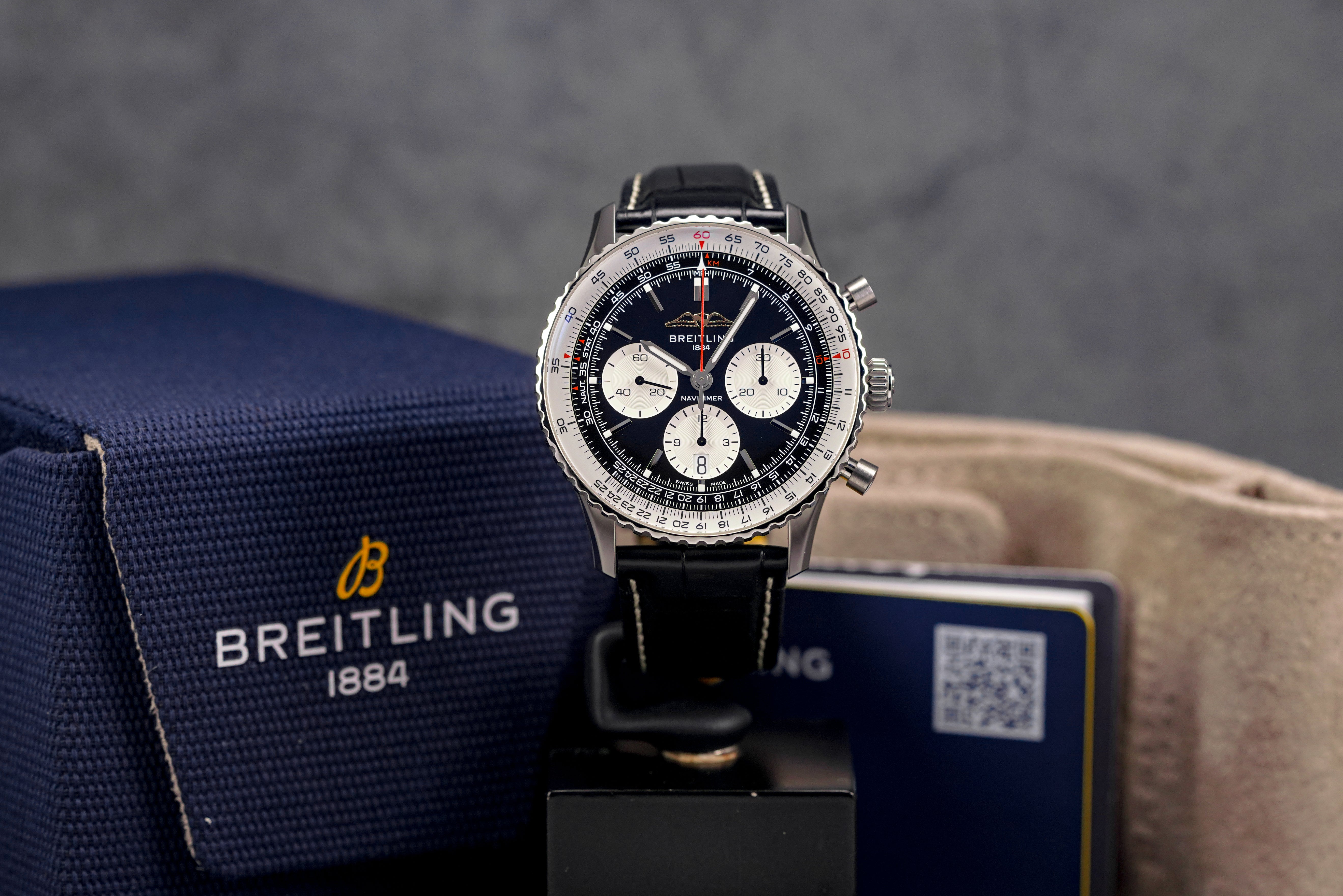 harga breitling navitimer b01 chrono 43 black terbaru
