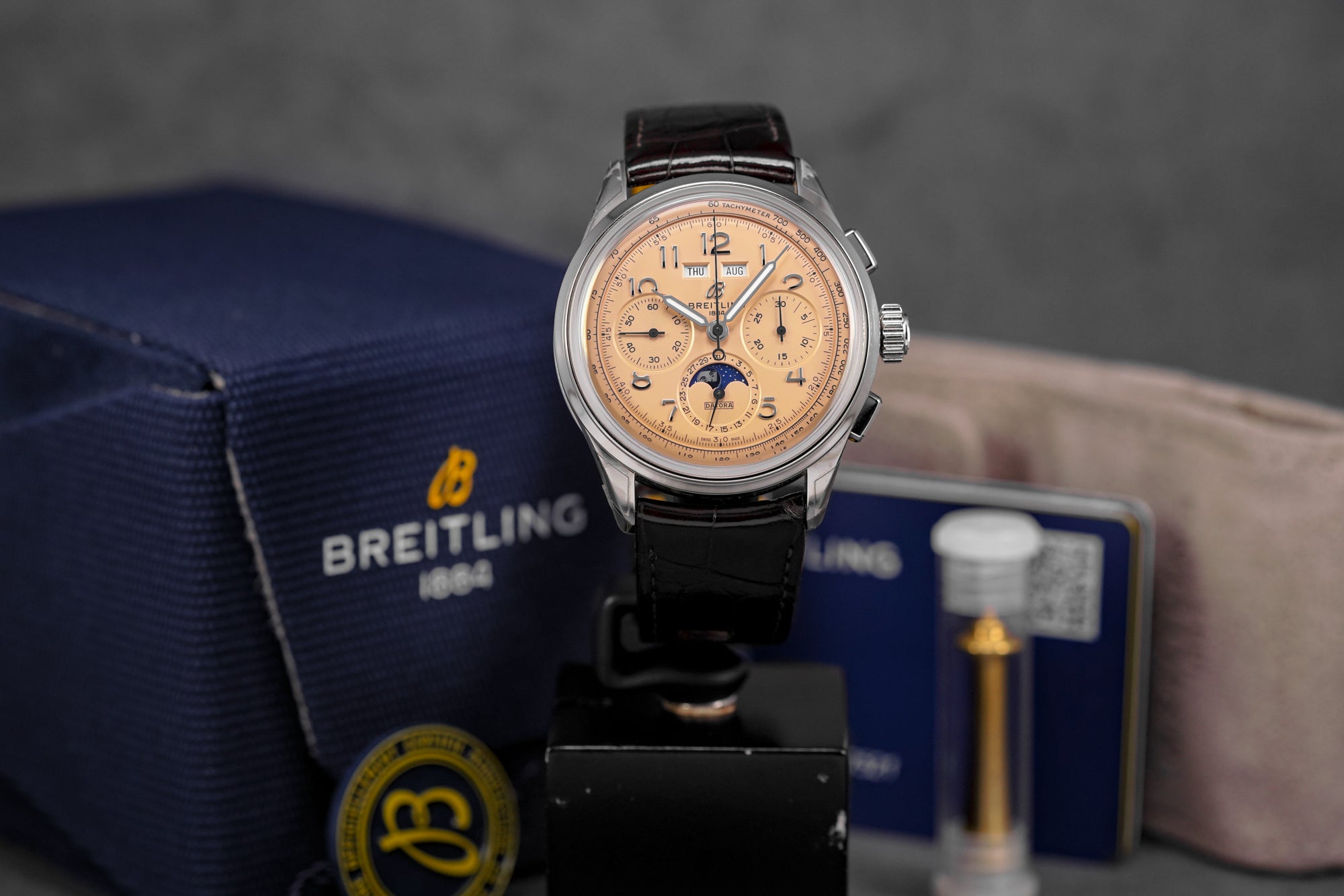 PREMIER B25 DATORA 42 SALMON DIAL (2023)