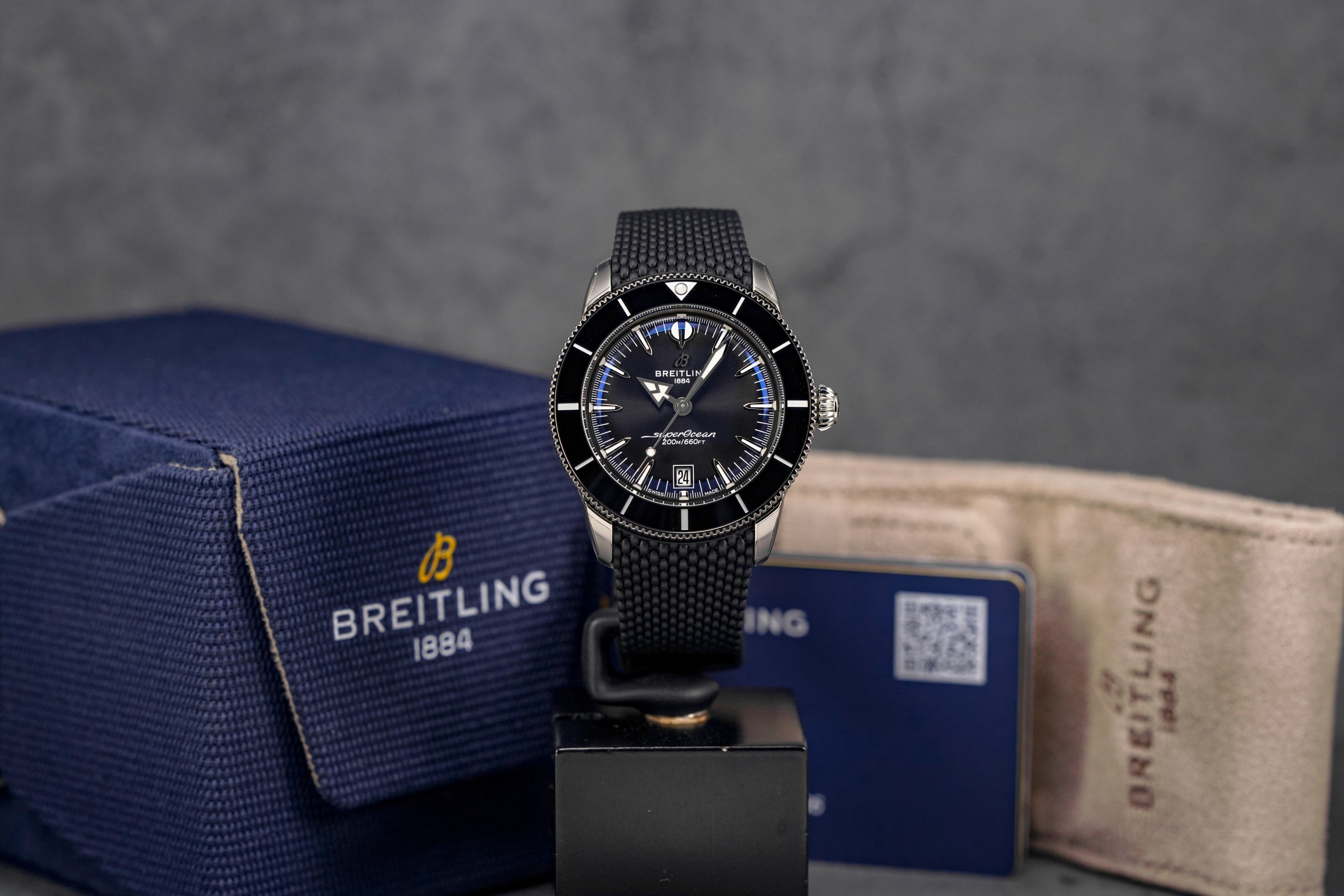 harga breitling superocean b31 black