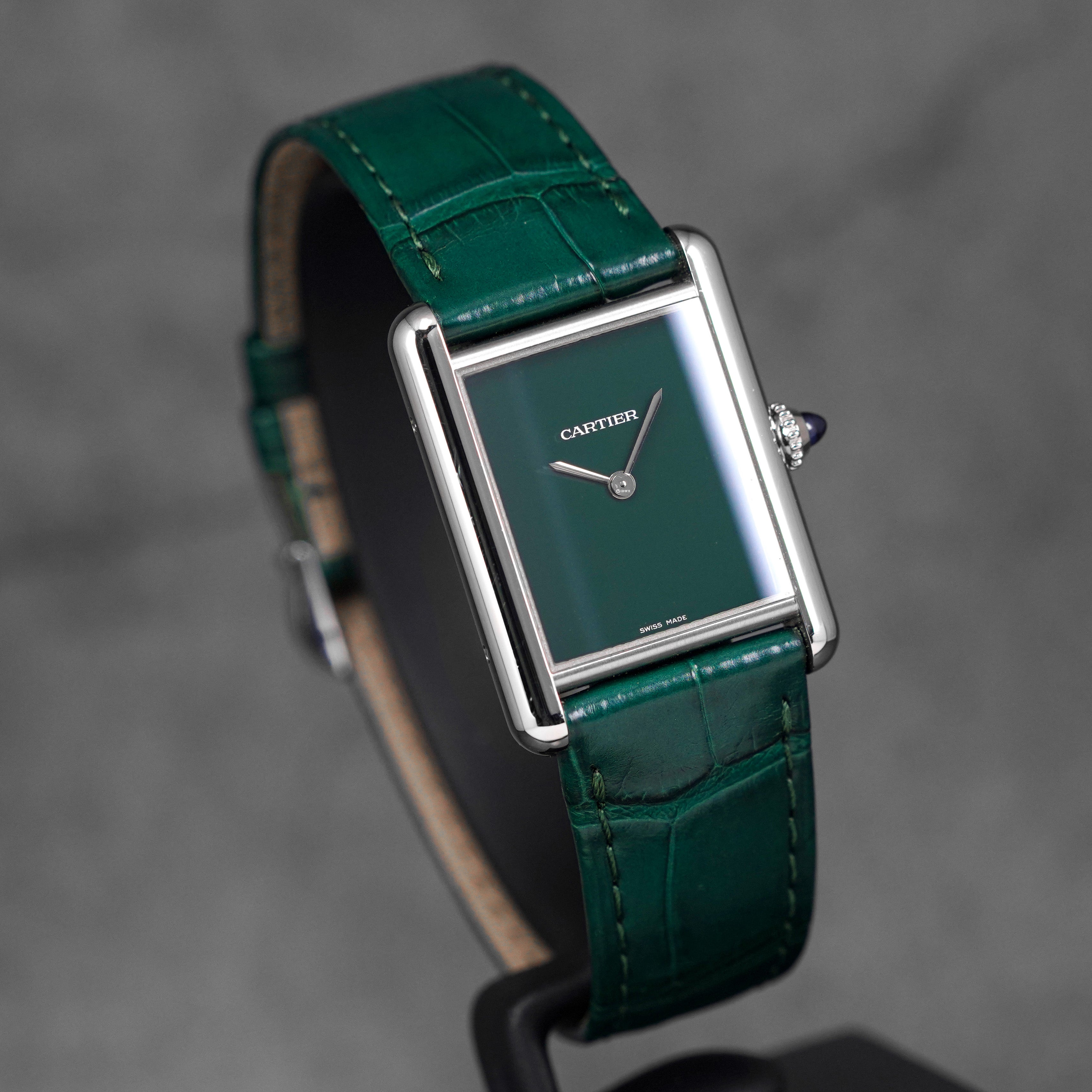 harga cartier tank must l green