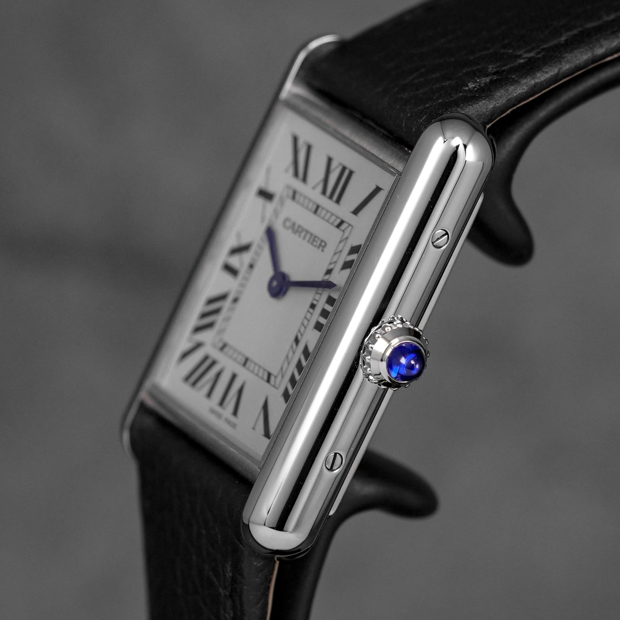 TANK MUST L SILVER DIAL (2026)