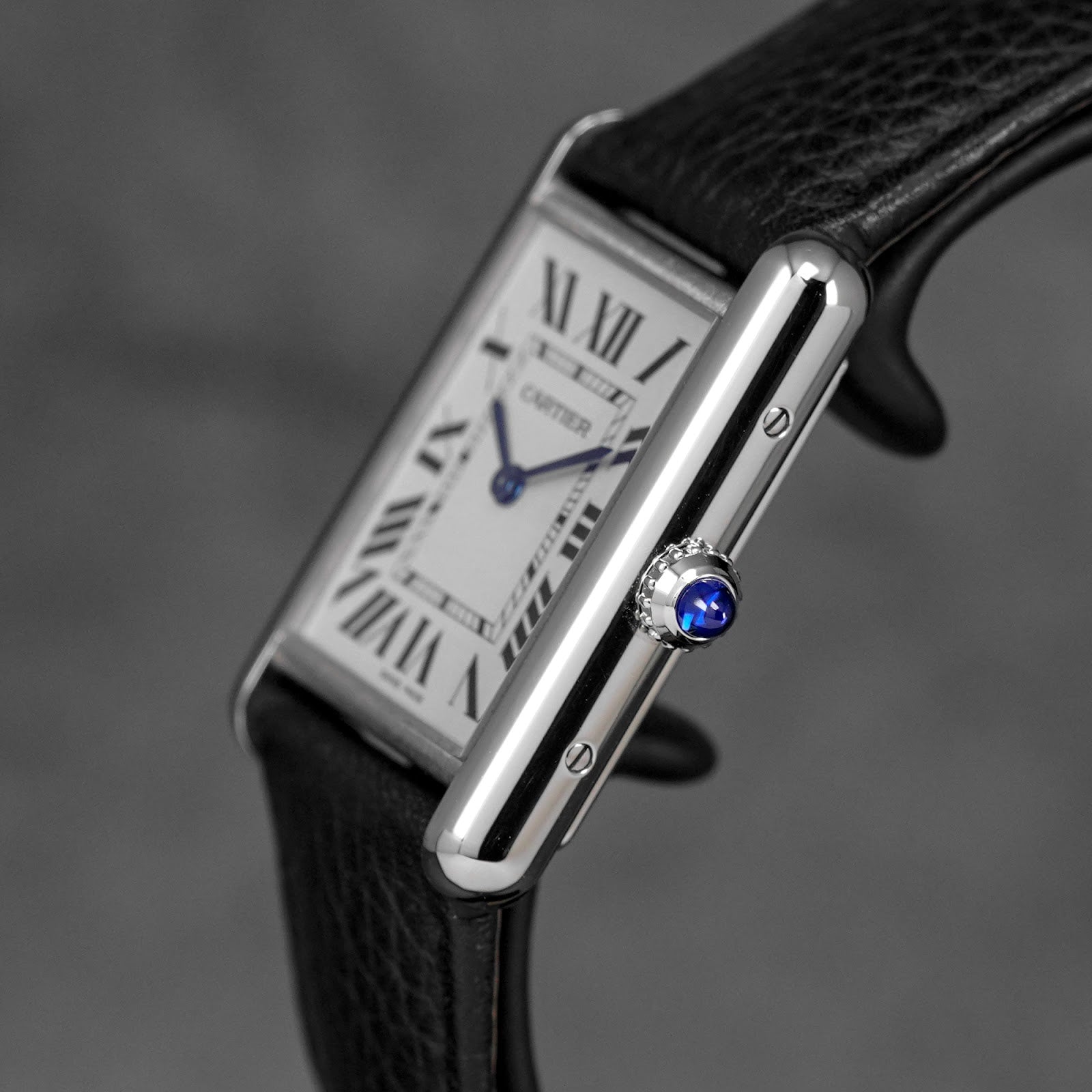 TANK MUST L SILVER DIAL (2023)
