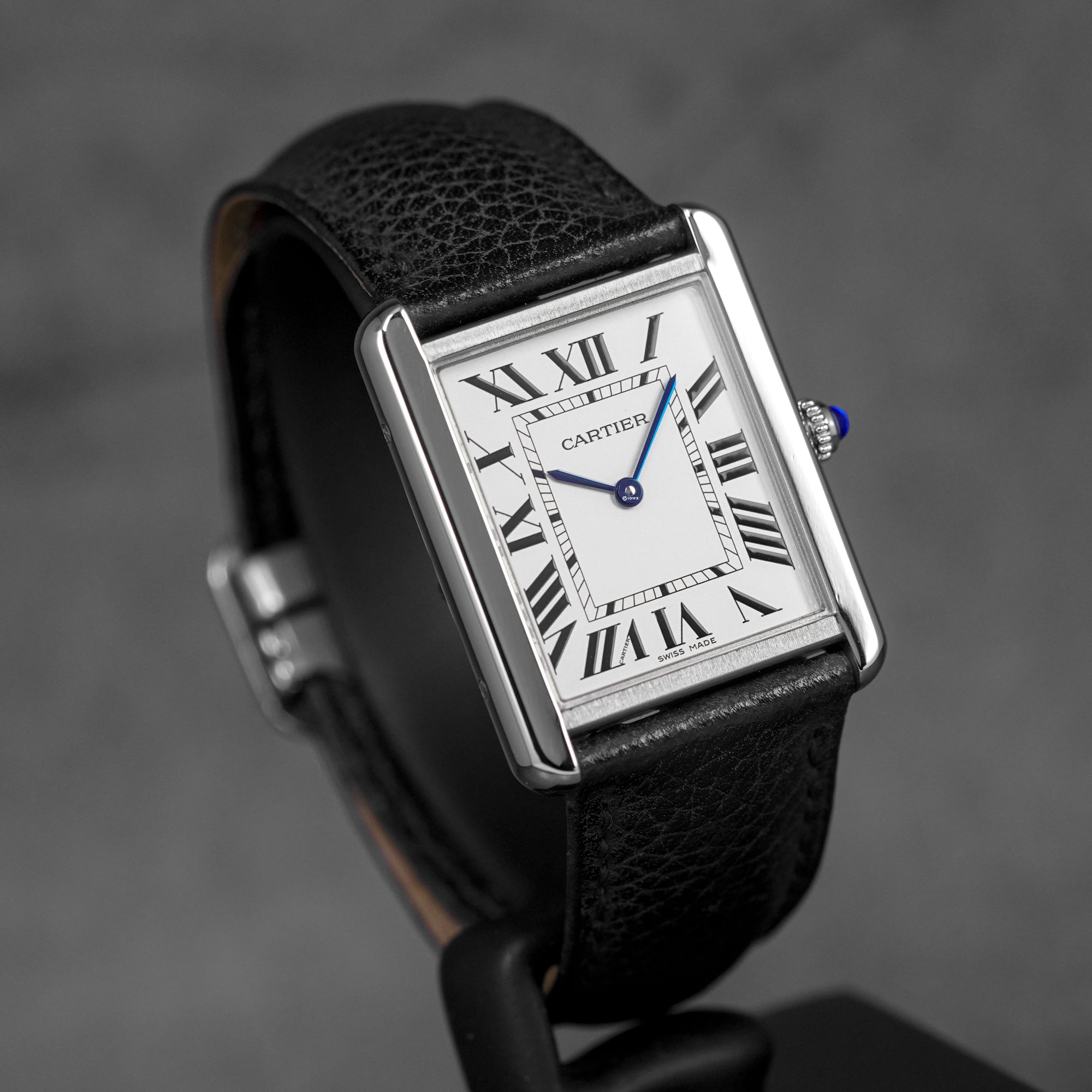 TANK SOLO L SILVER DIAL LEATHER STRAP (2018)