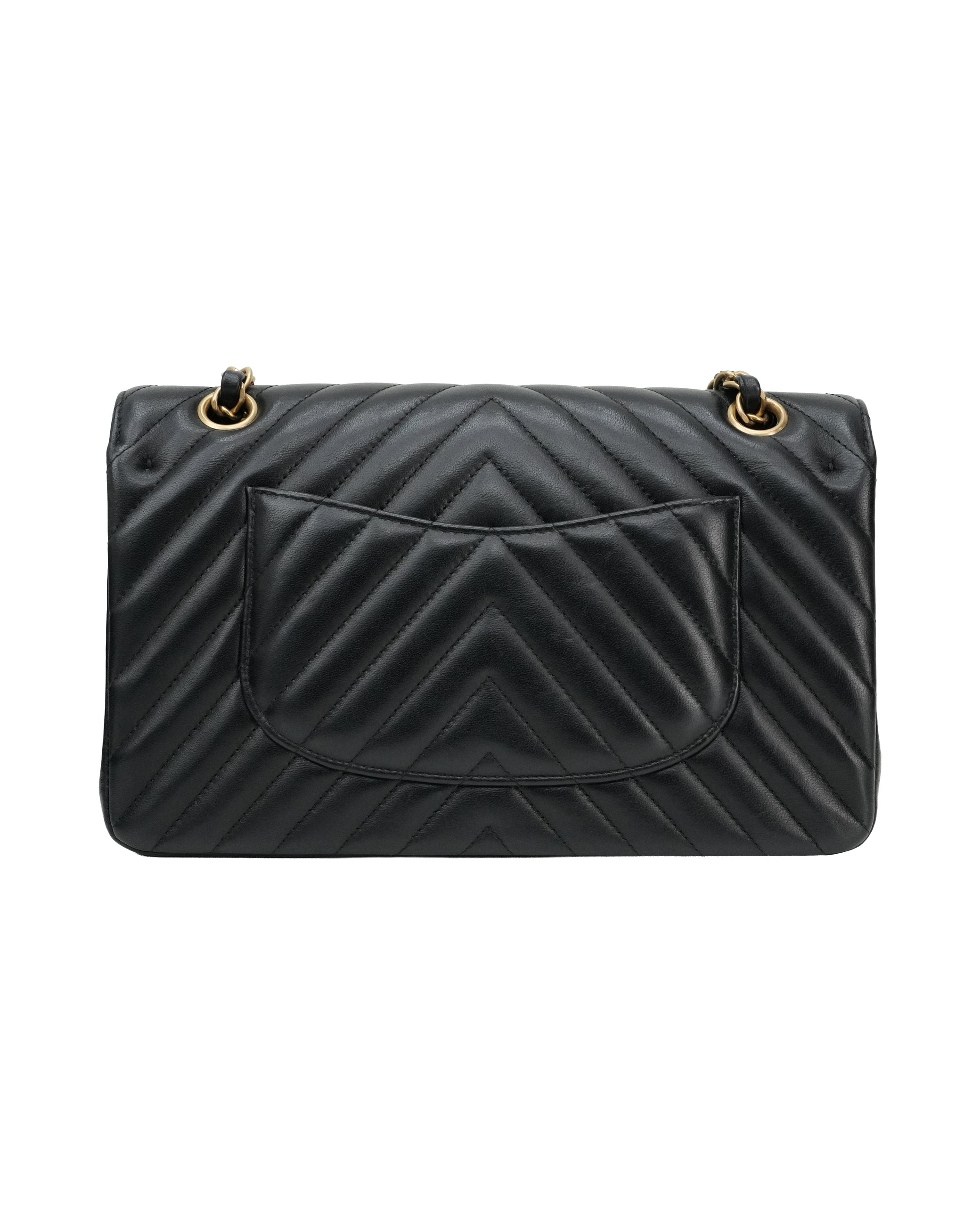 CLASSIC DOUBLE FLAP MEDIUM CHEVRON LAMBSKIN (MATTE) GHW BLACK