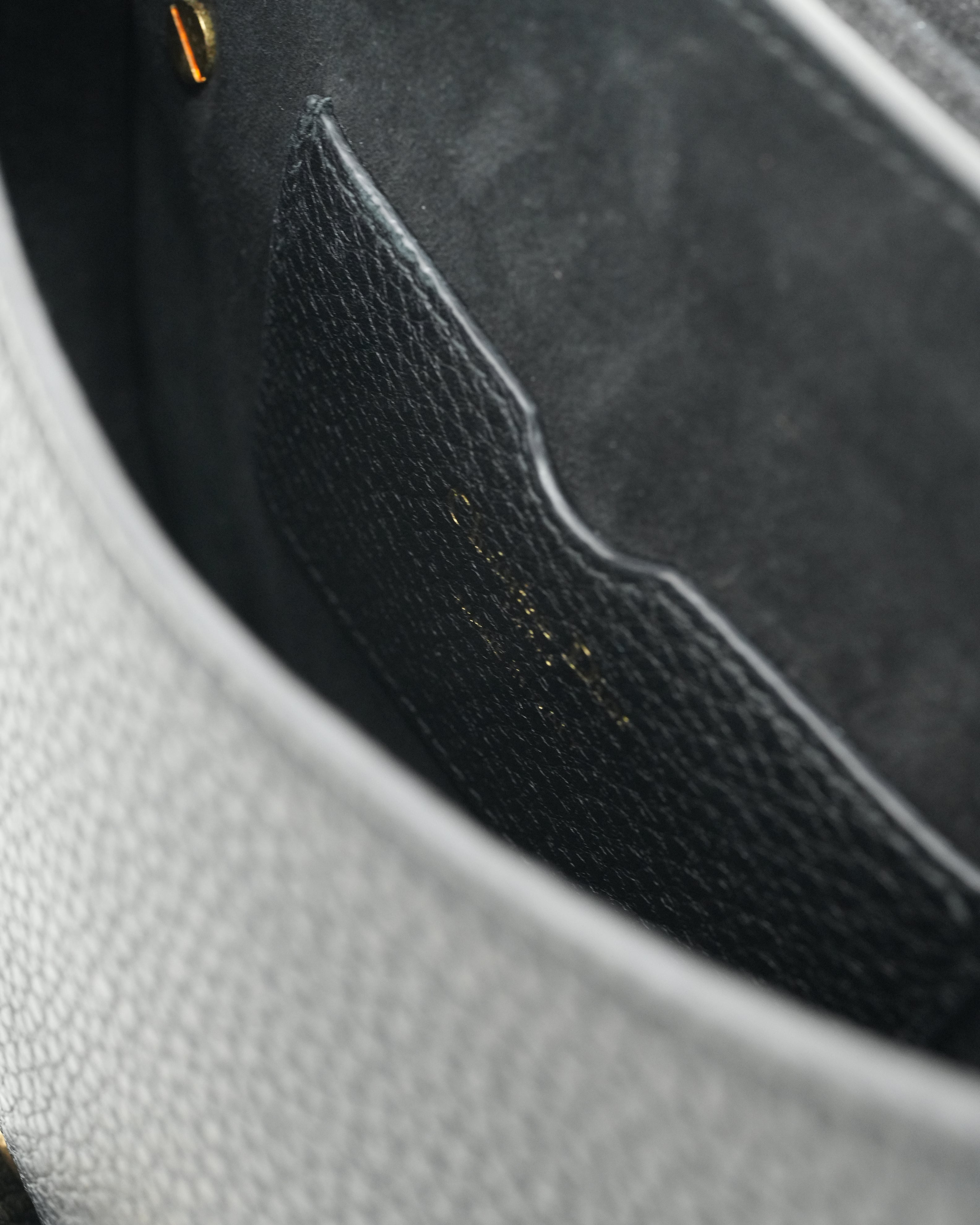 BOBBY LEATHER SHOULDER BAG BLACK