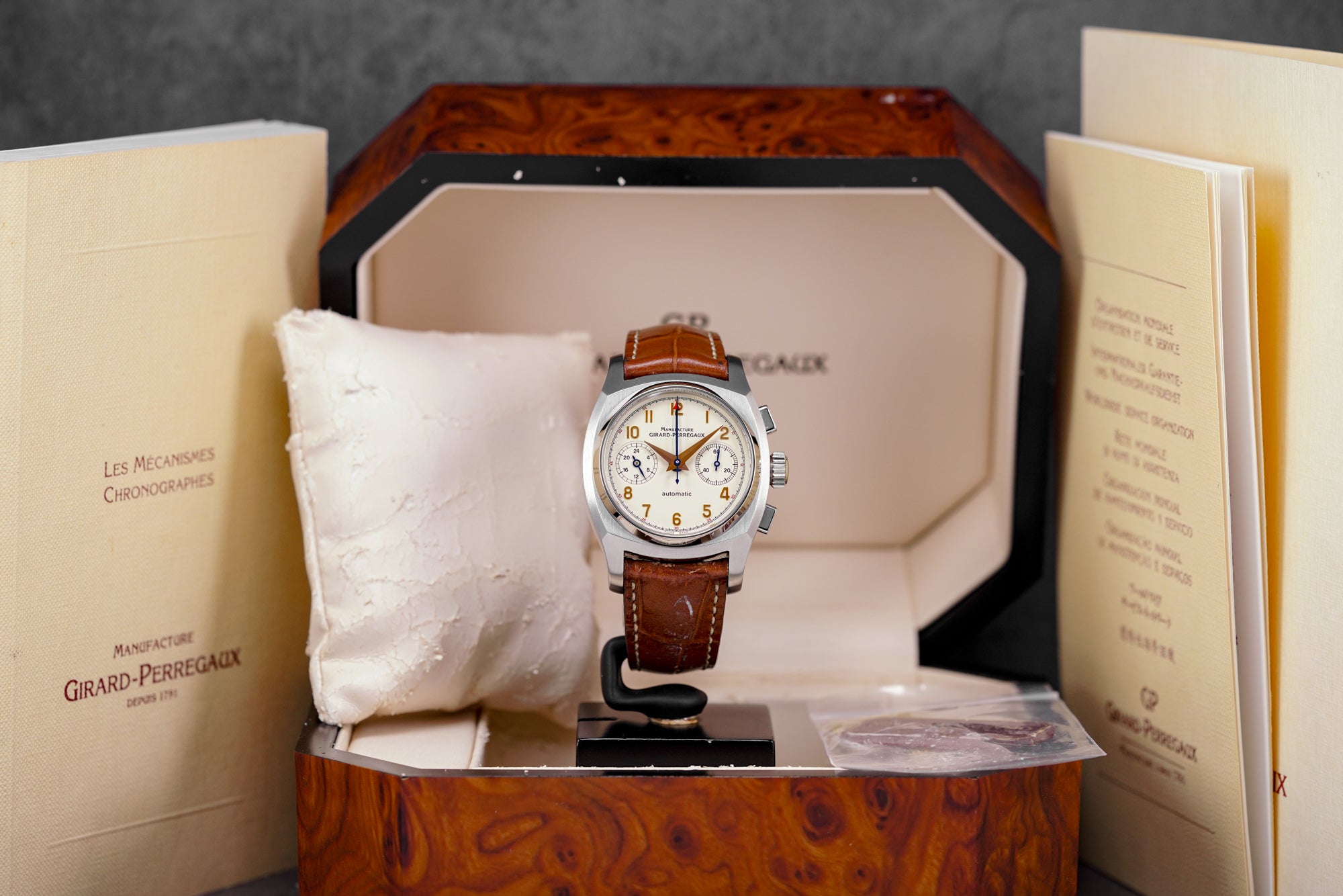 harga girard perregaux 1960 chrono ivory