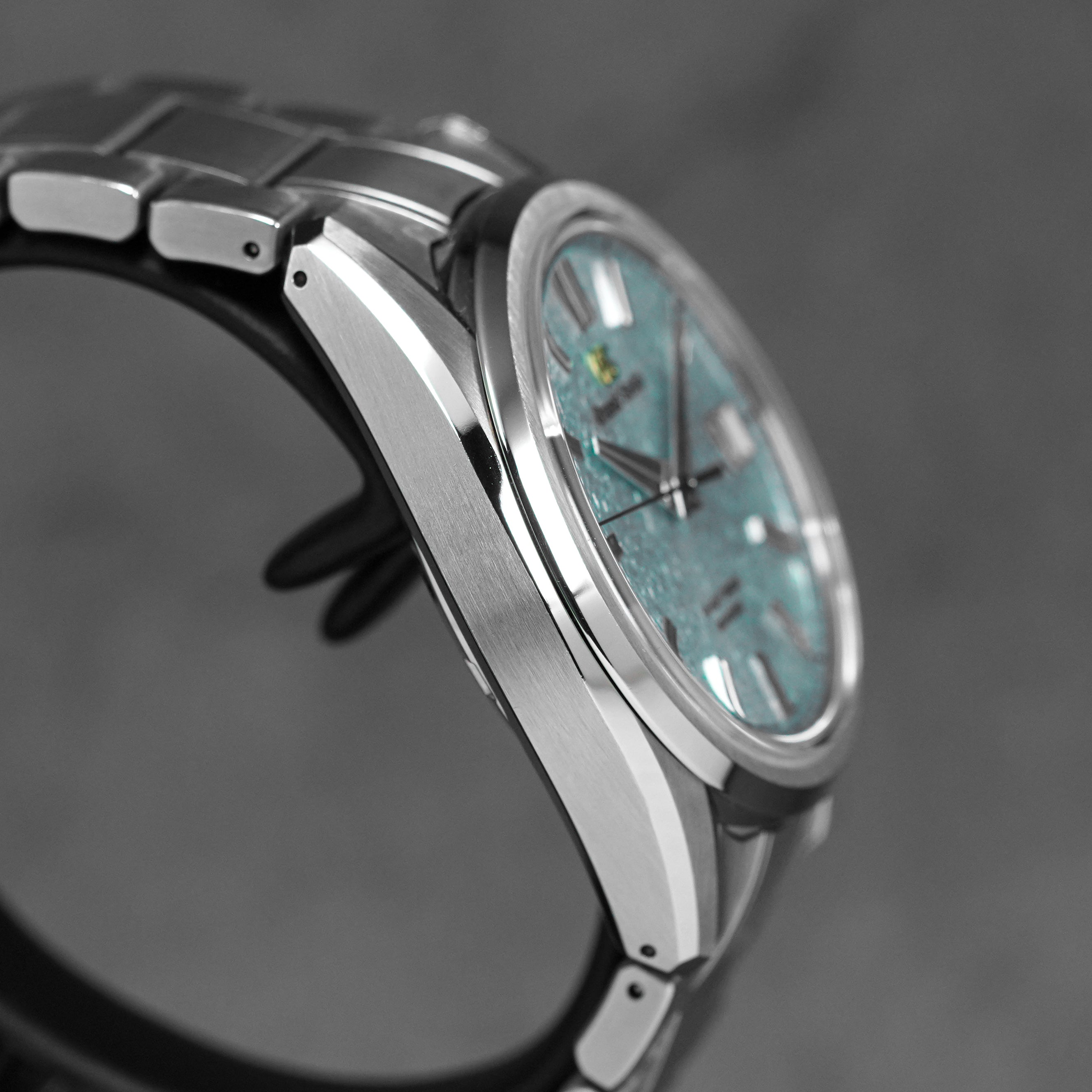 harga grand seiko genbi valley