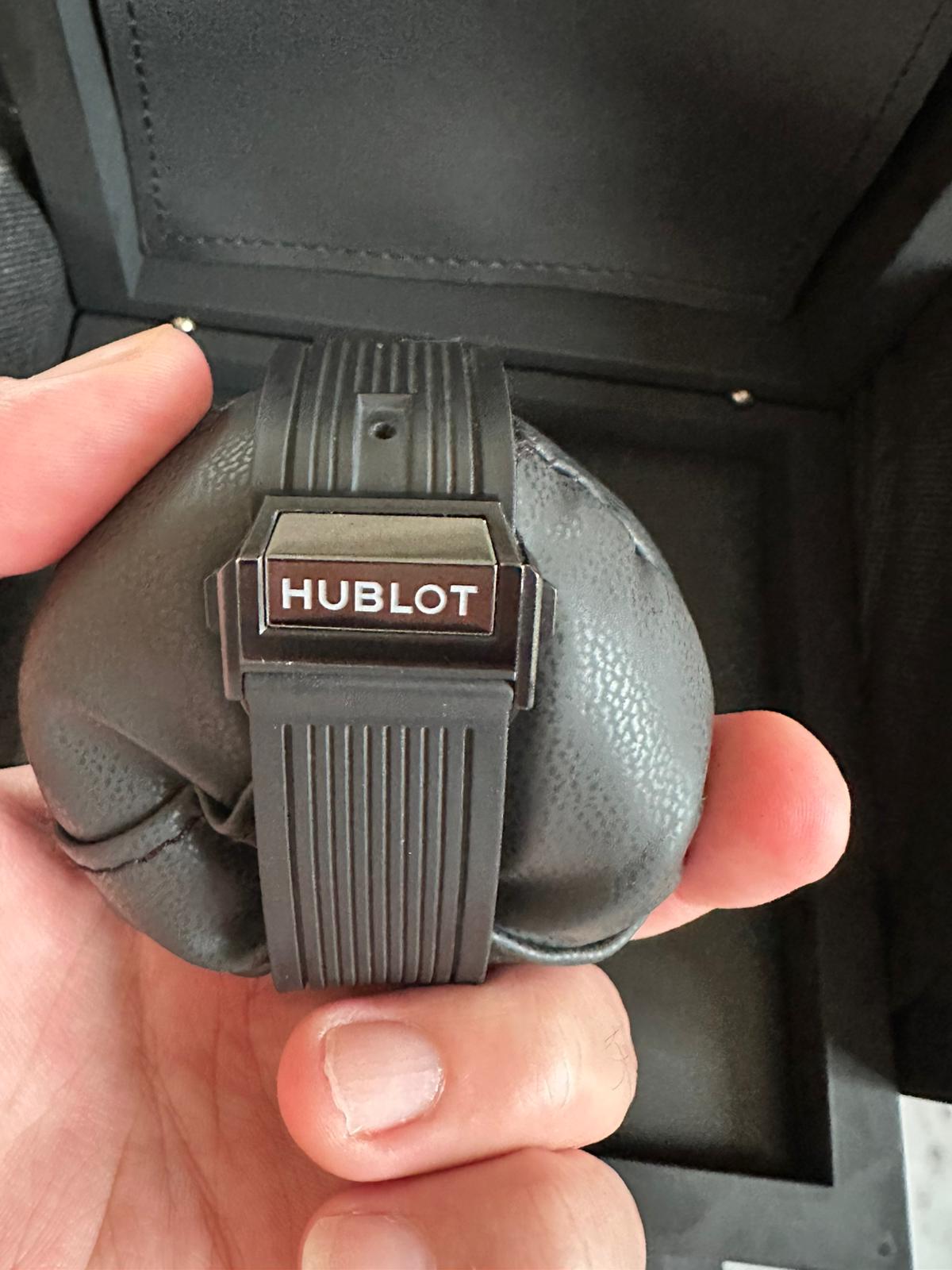 BIG BANG 45MM ALARM REPEATER GMT CARBON LIMITED EDITION (2020)