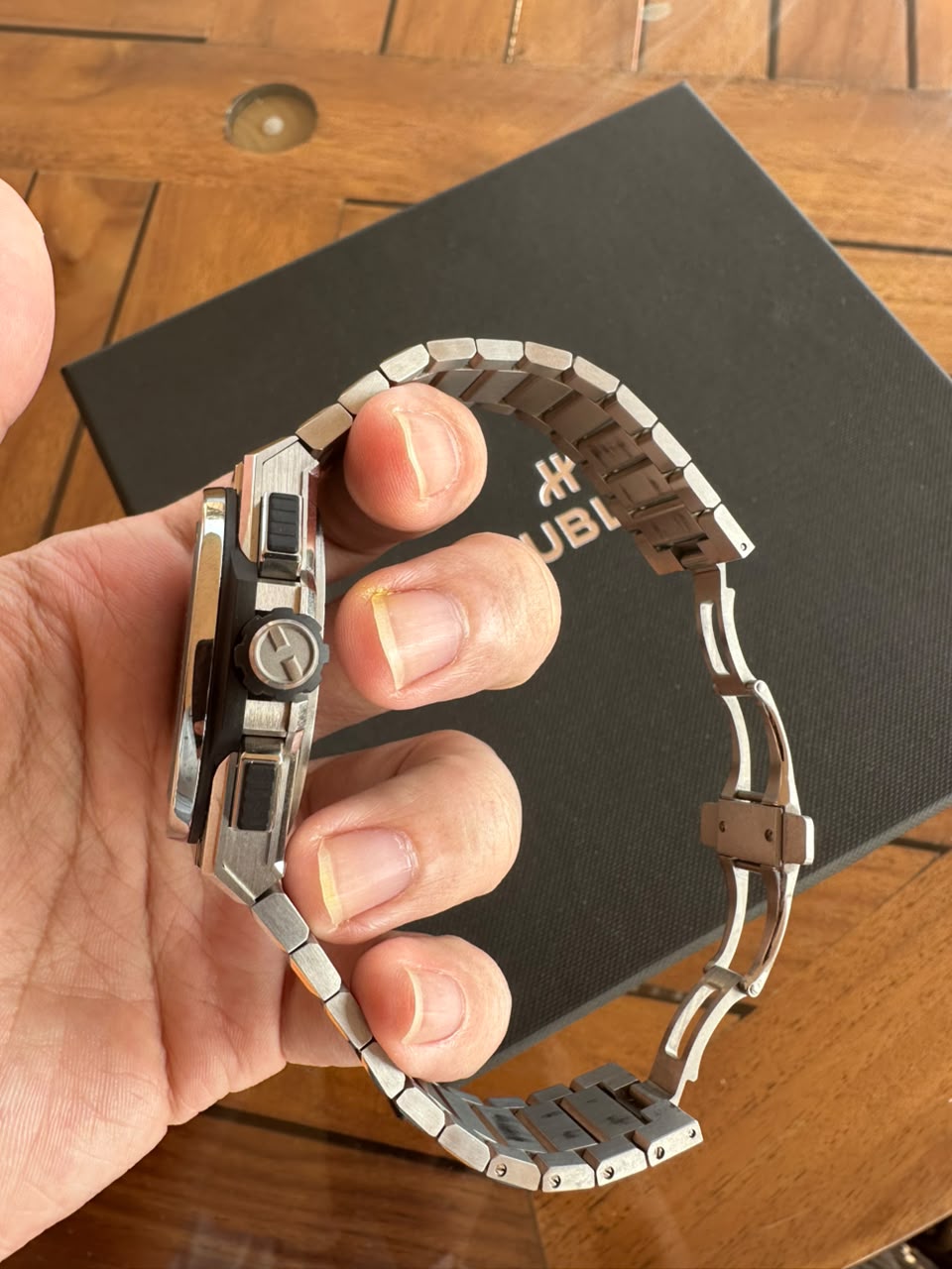 BIG BANG INTEGRAL 42MM TITANIUM (2025)
