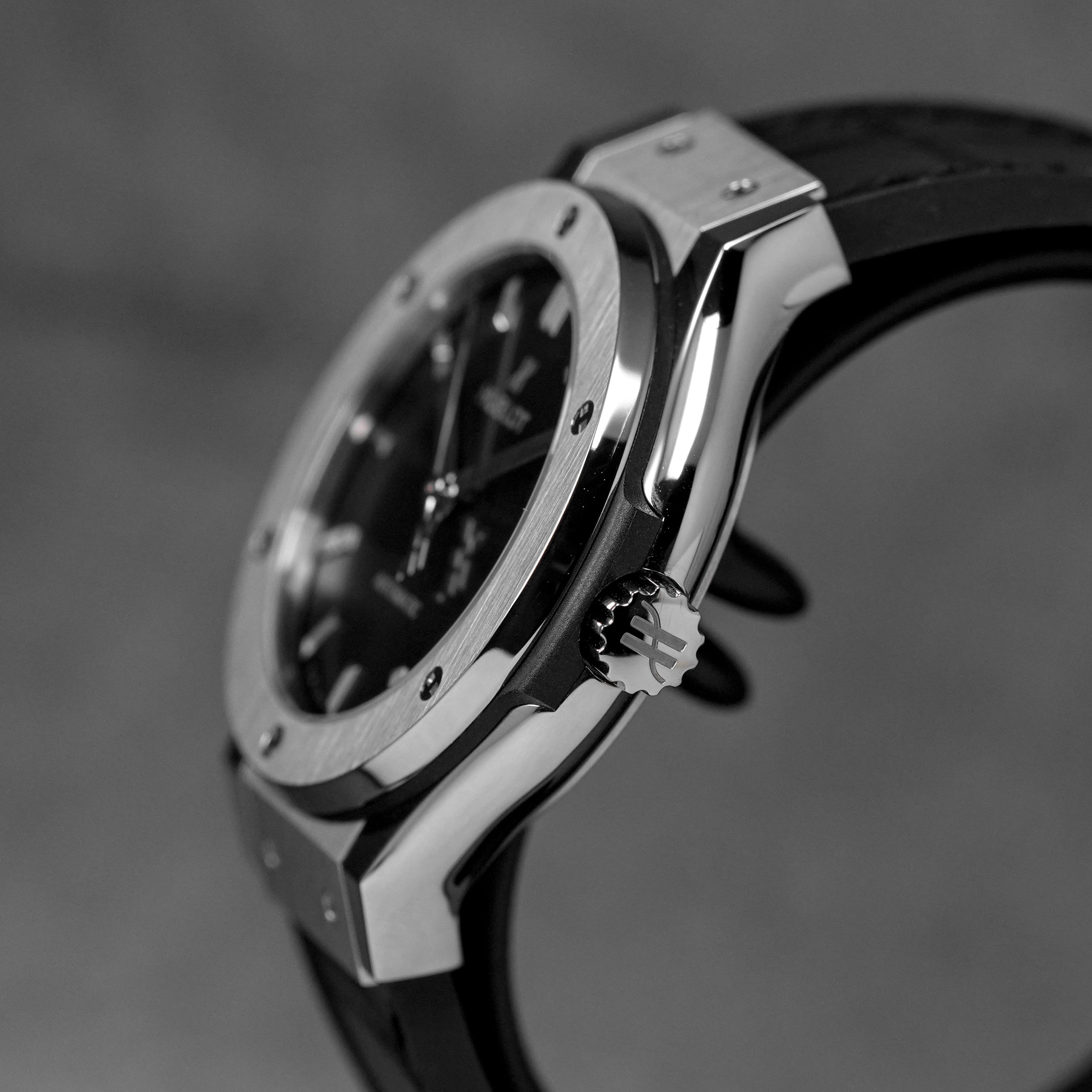 harga hublot classic fusion 38 titanium black