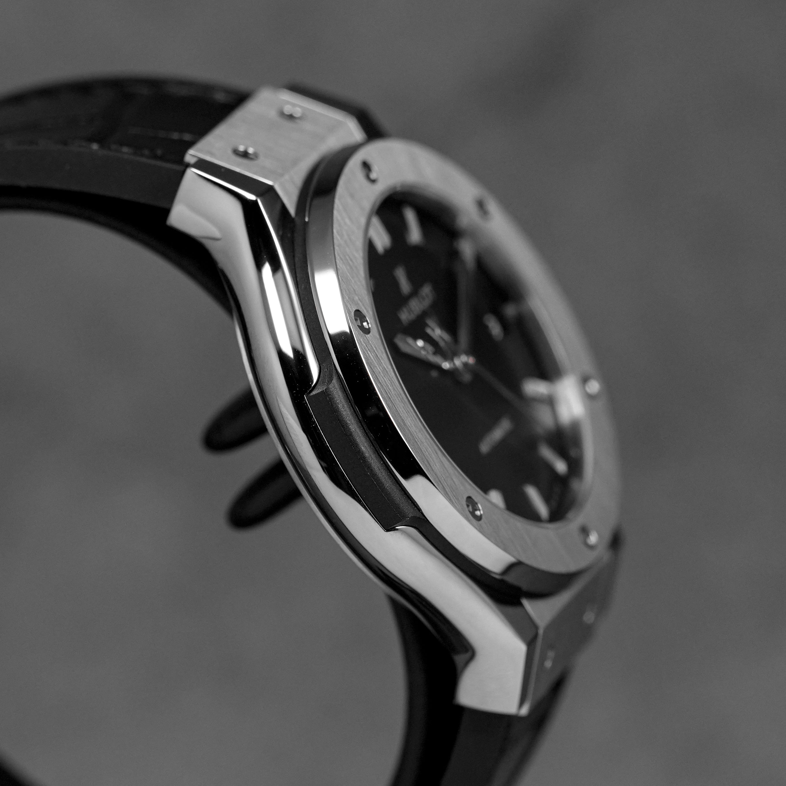 harga hublot classic fusion 38 titanium black