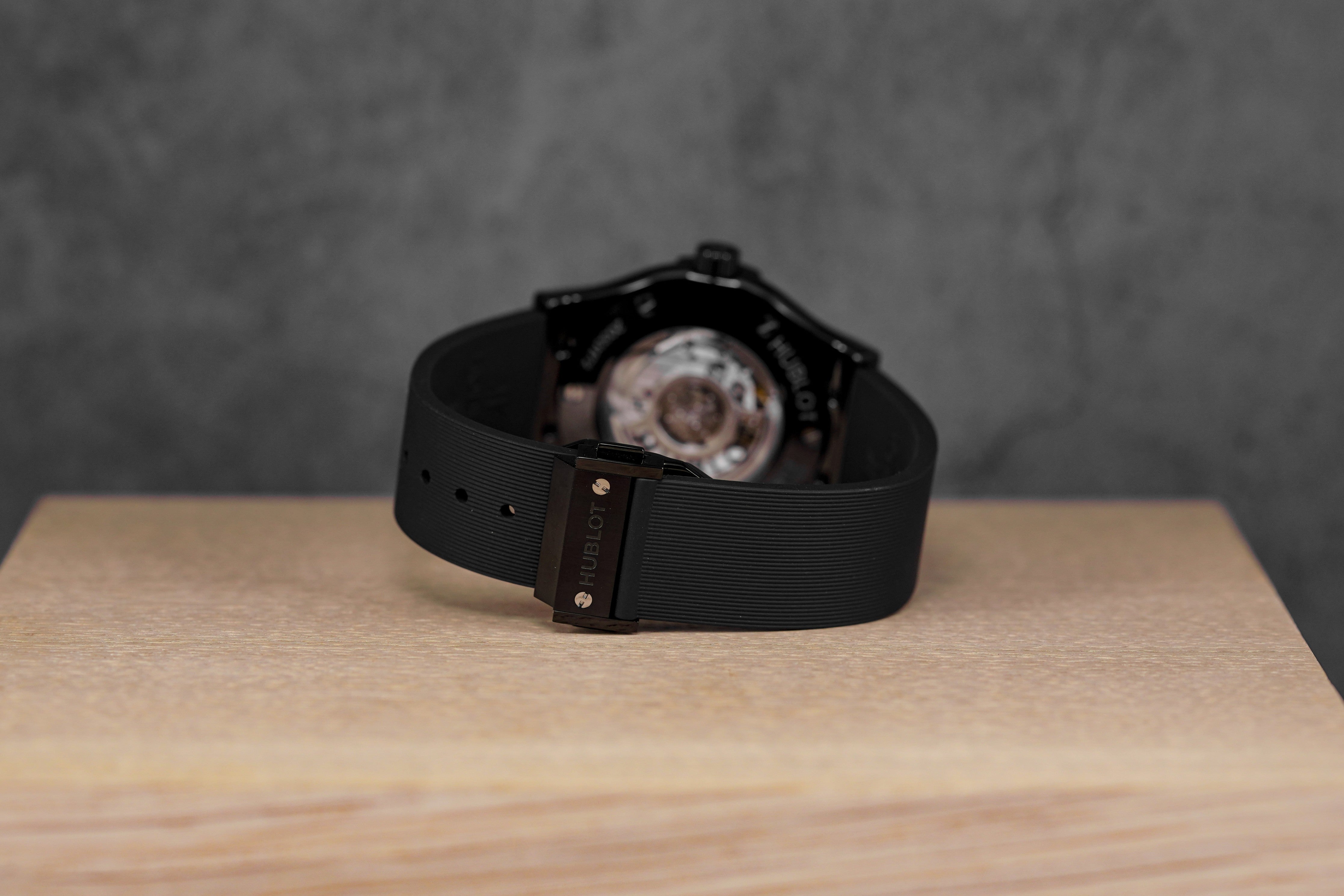 harga hublot classic fusion 42 black magic