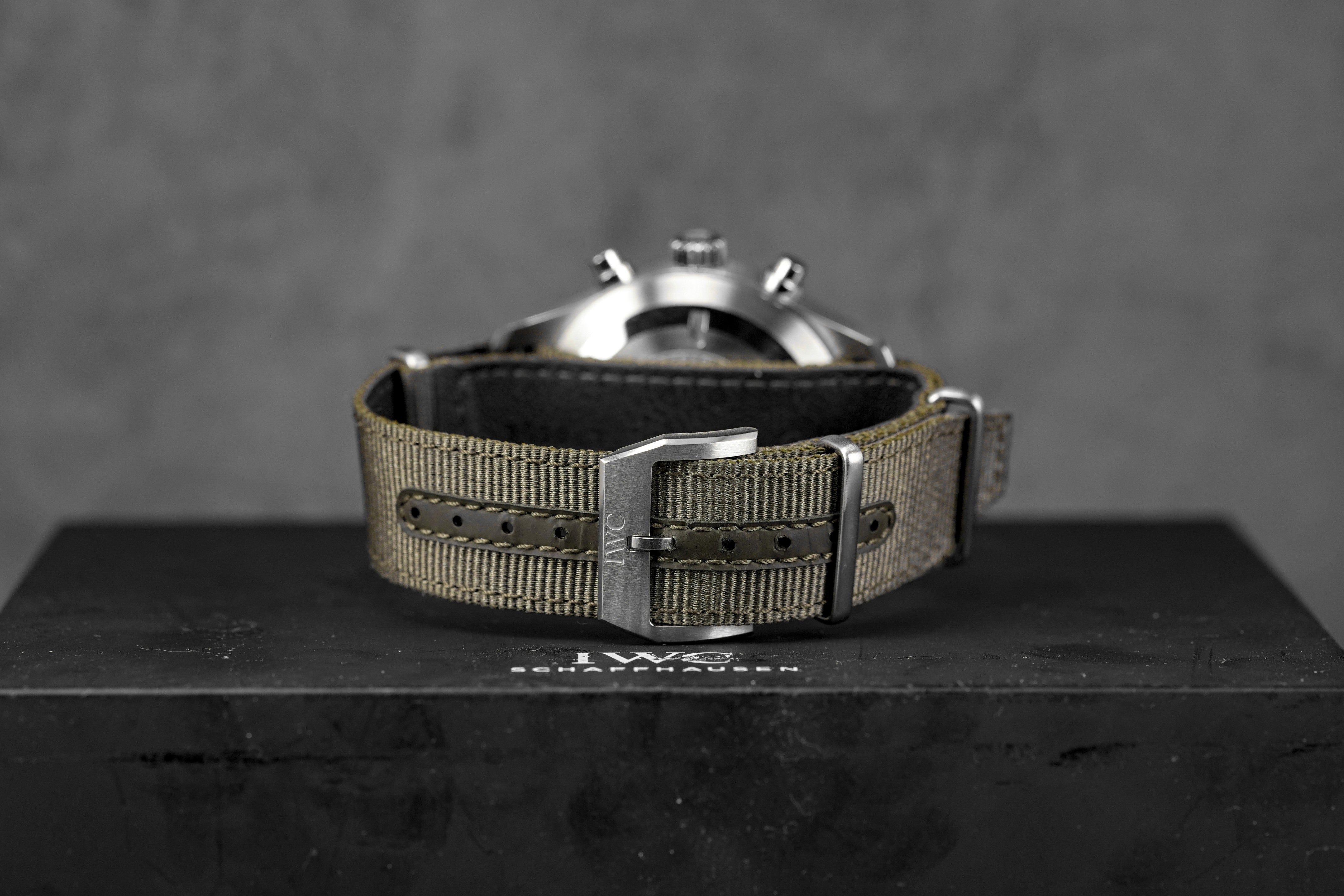 harga iwc pilot chrono 43 black