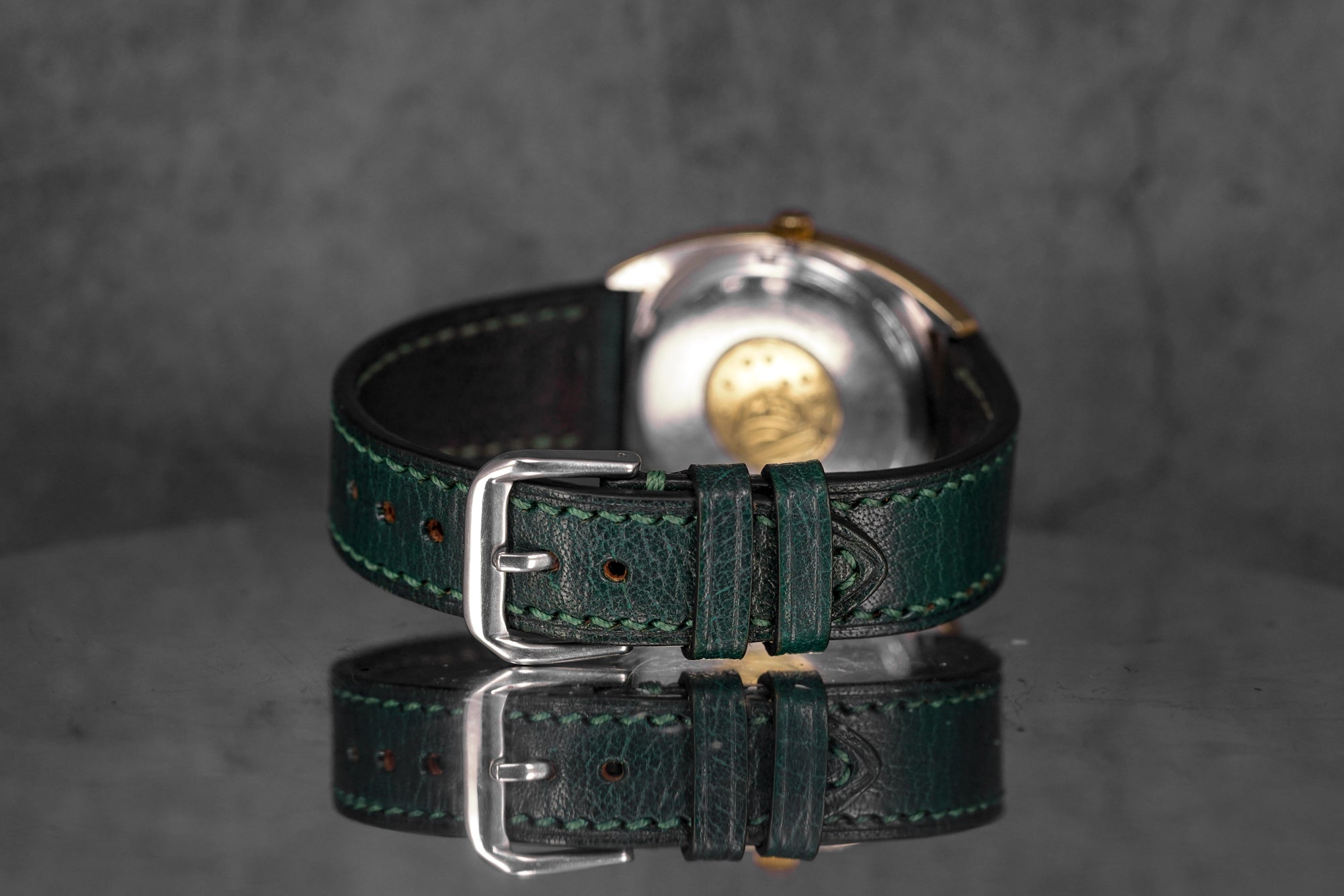 CONSTELLATION 'C-SHAPE' YELLOWGOLD-PLATED CHAMPAGNE DIAL (WATCH ONLY)