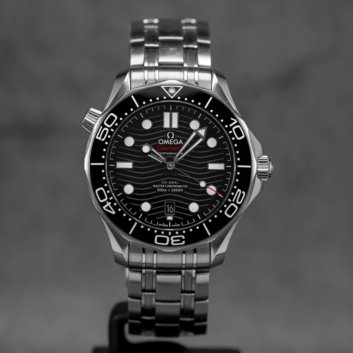 SEAMASTER DIVER 300 BLACK DIAL (2023)