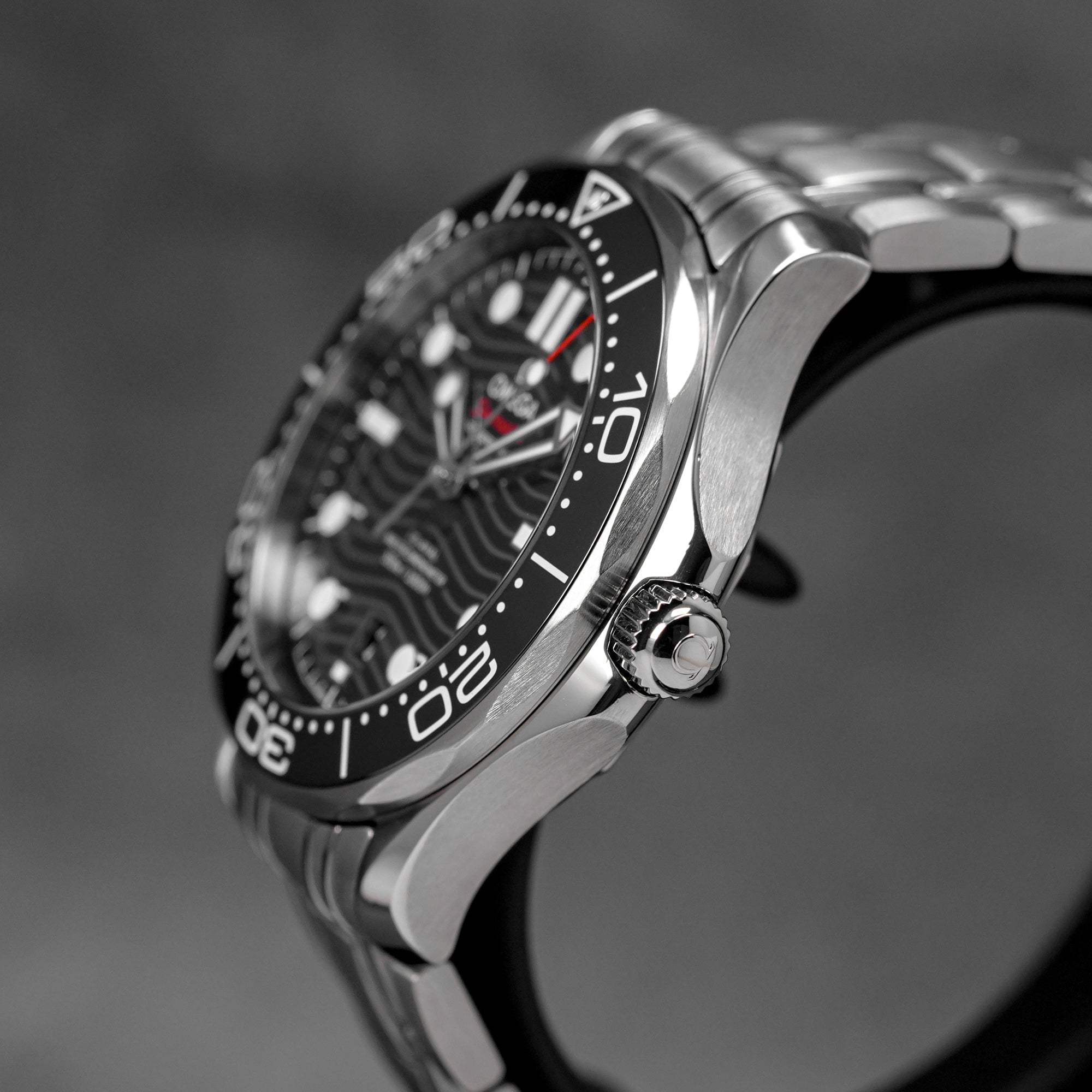 SEAMASTER DIVER 300 BLACK DIAL (UNDATED)