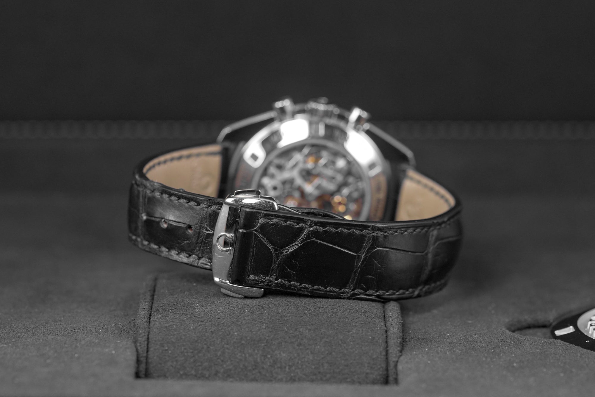 harga omega speedmaster moonwatch