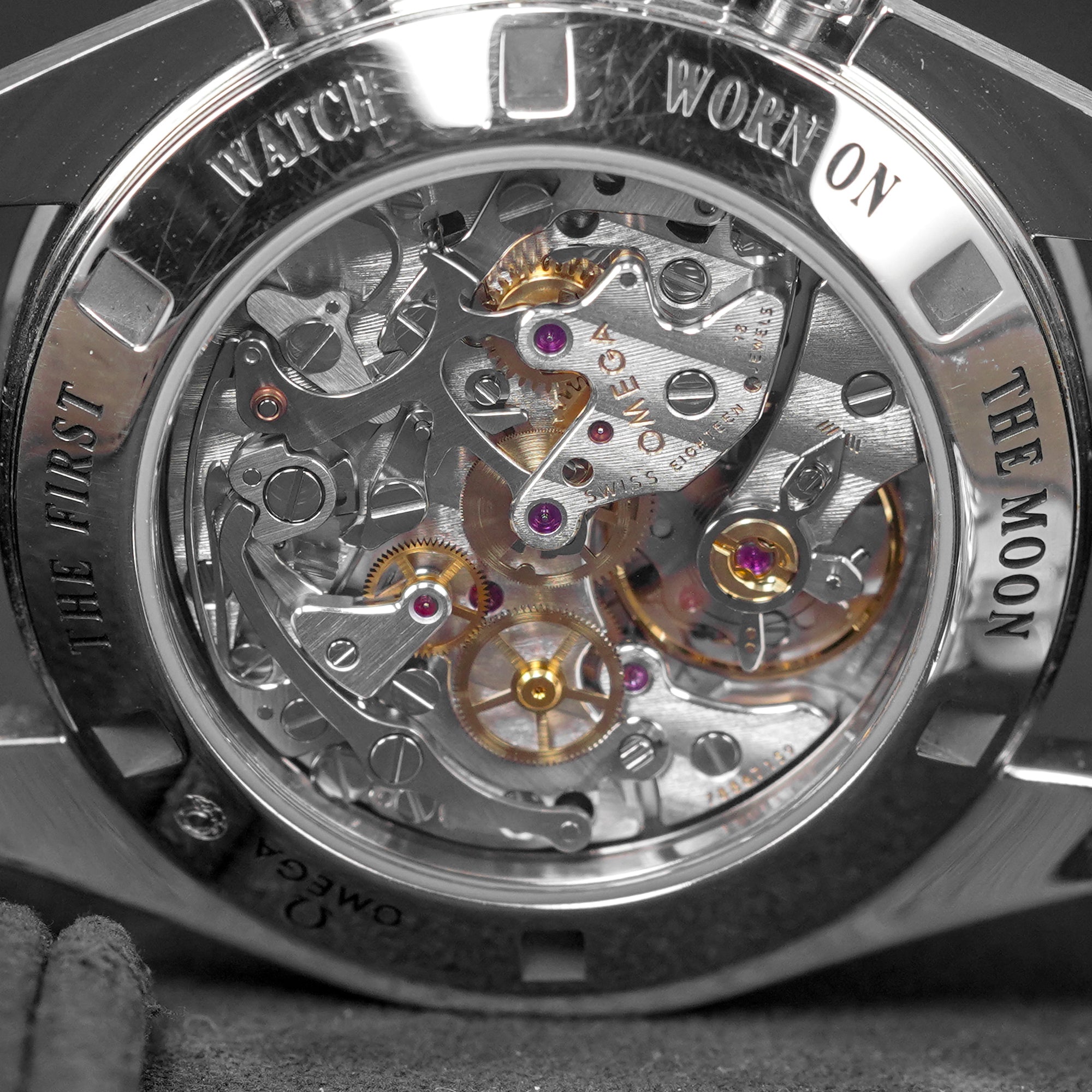 harga omega speedmaster moonwatch