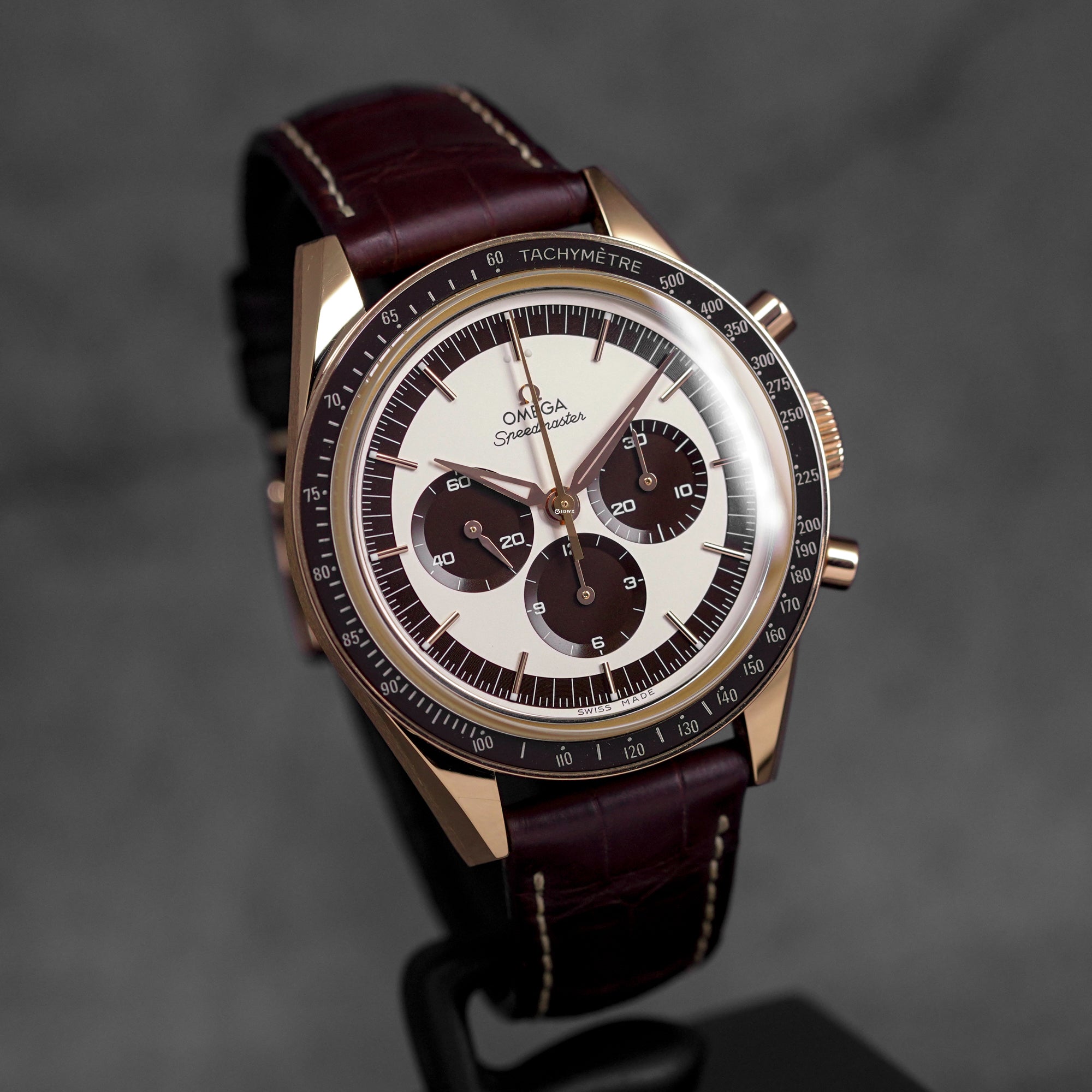 SPEEDMASTER 'FIRST OMEGA IN SPACE' ANNIVERSARY SERIES SEDNA GOLD (2020)