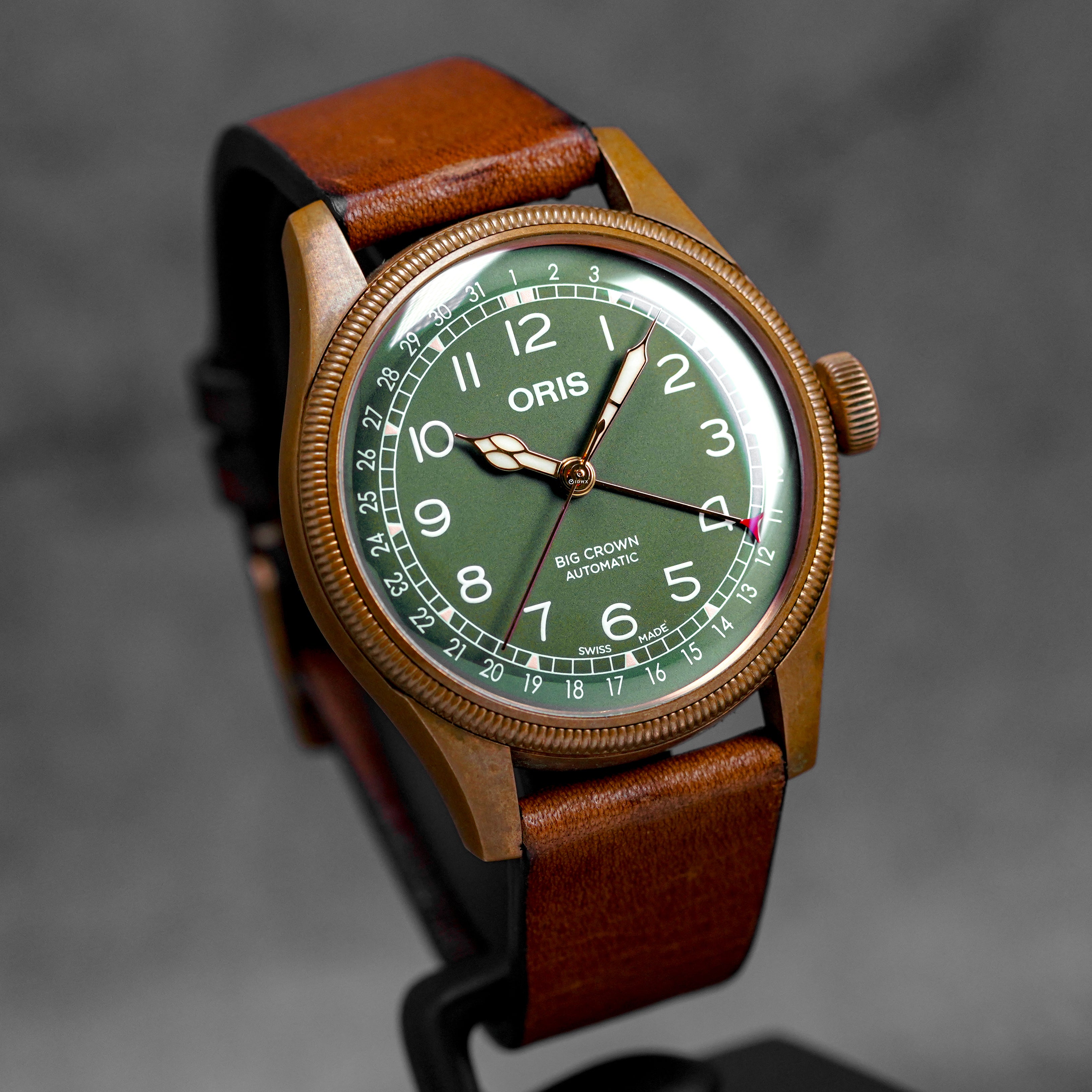 harga oris big crown pointer date 80th anniversary