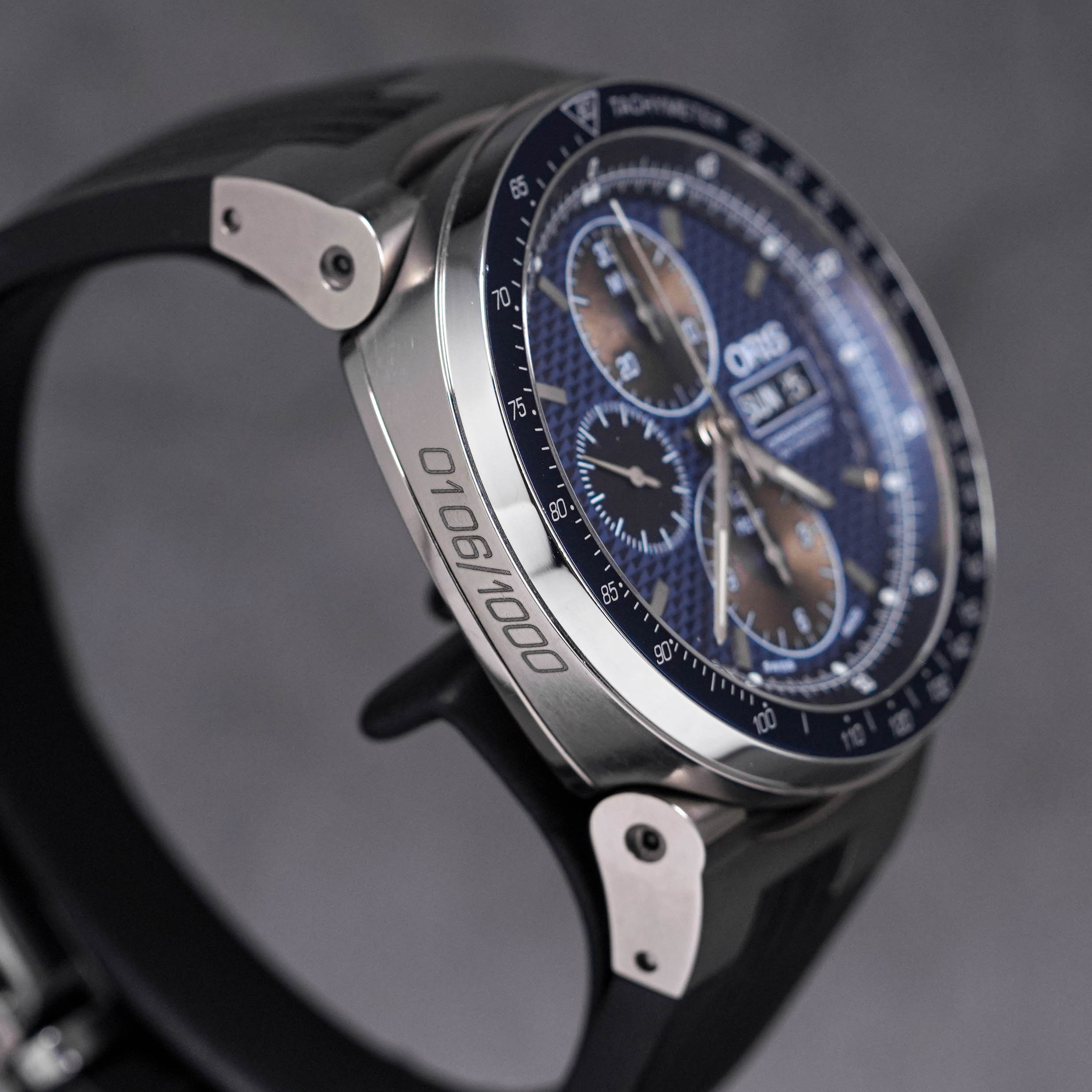 F1 MARK WEBBER CHRONOGRAPH TITANIUM BLUE CARBON-FIBER DIAL LIMITED EDITION (2006)